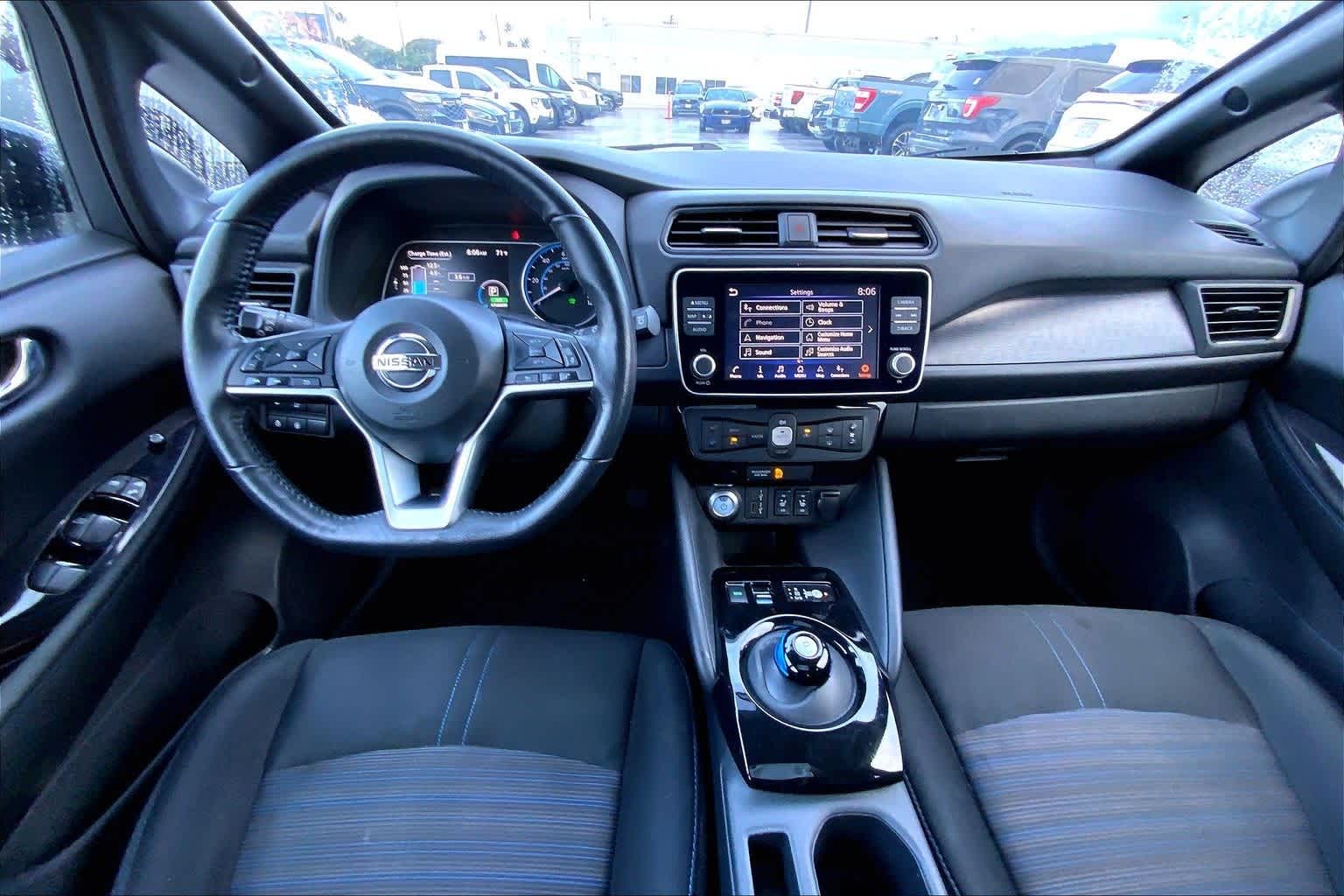 Thumbnail: 2022 Nissan Leaf - 10