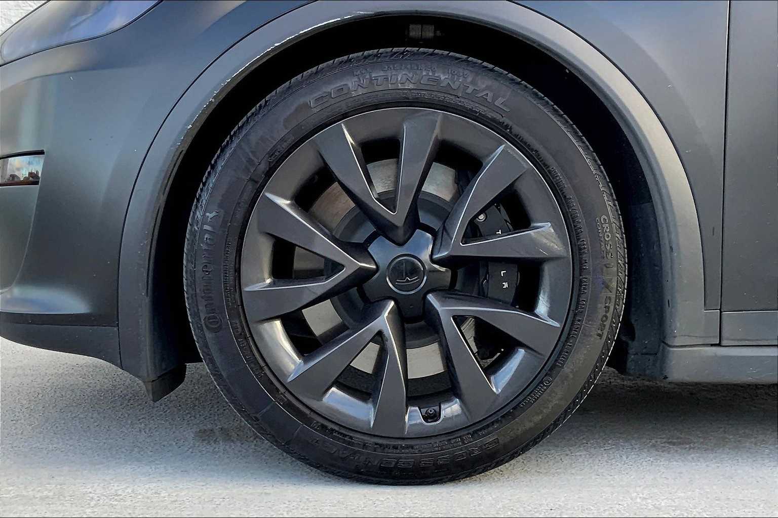 Thumbnail: 2023 Tesla Model X - 8
