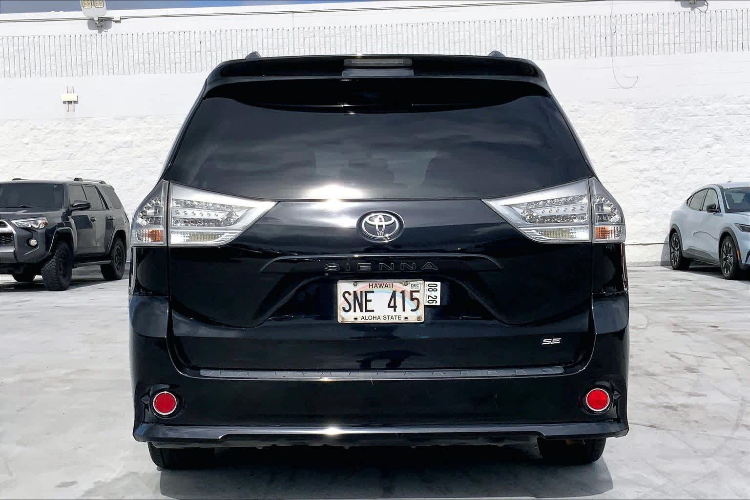 Thumbnail: 2015 Toyota Sienna - 5