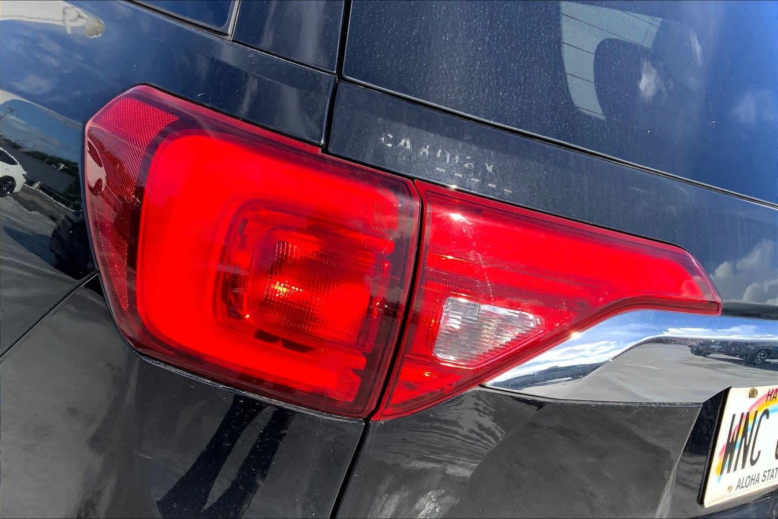 Thumbnail: 2017 GMC Acadia - 32