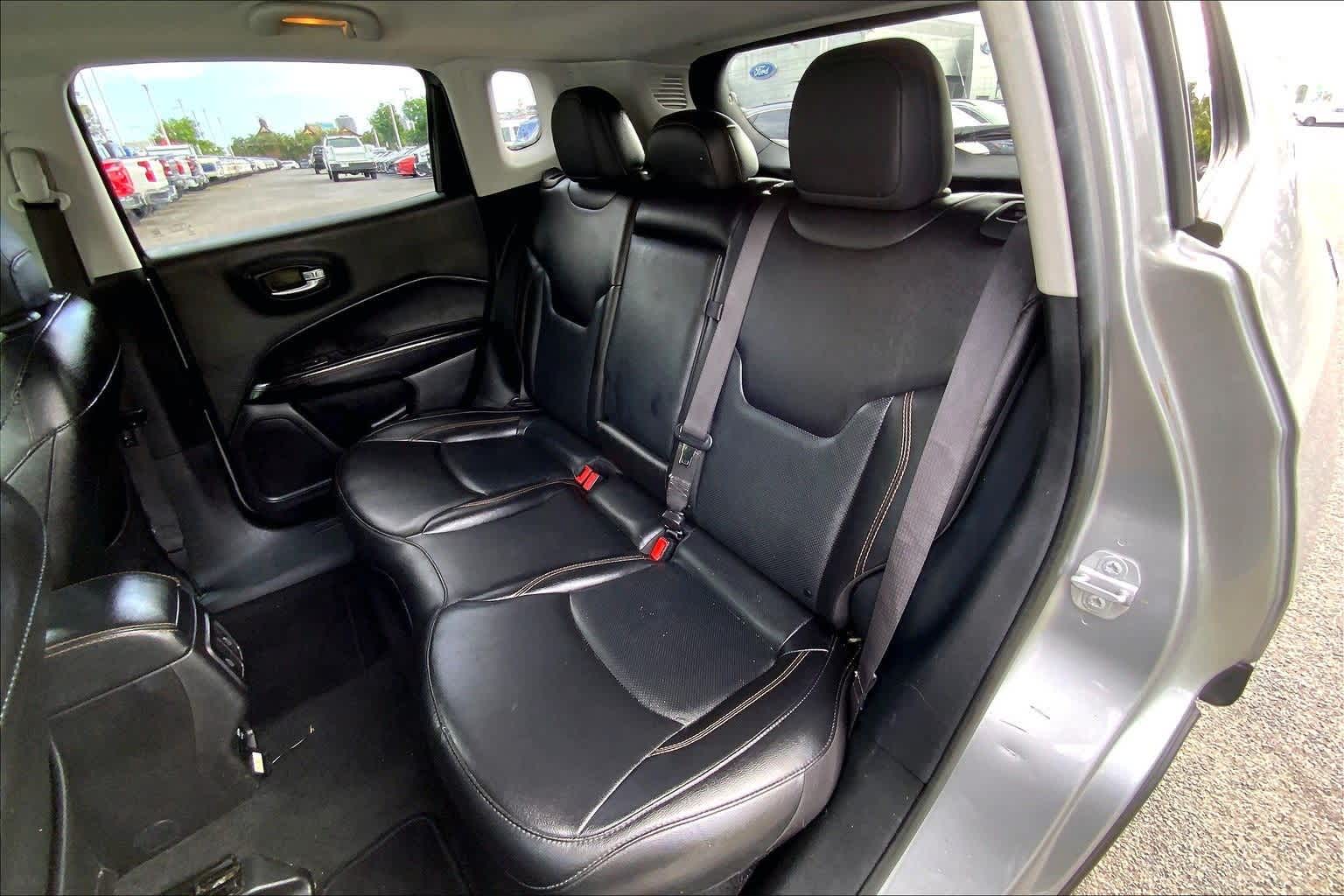 Thumbnail: 2020 Jeep Compass - 29