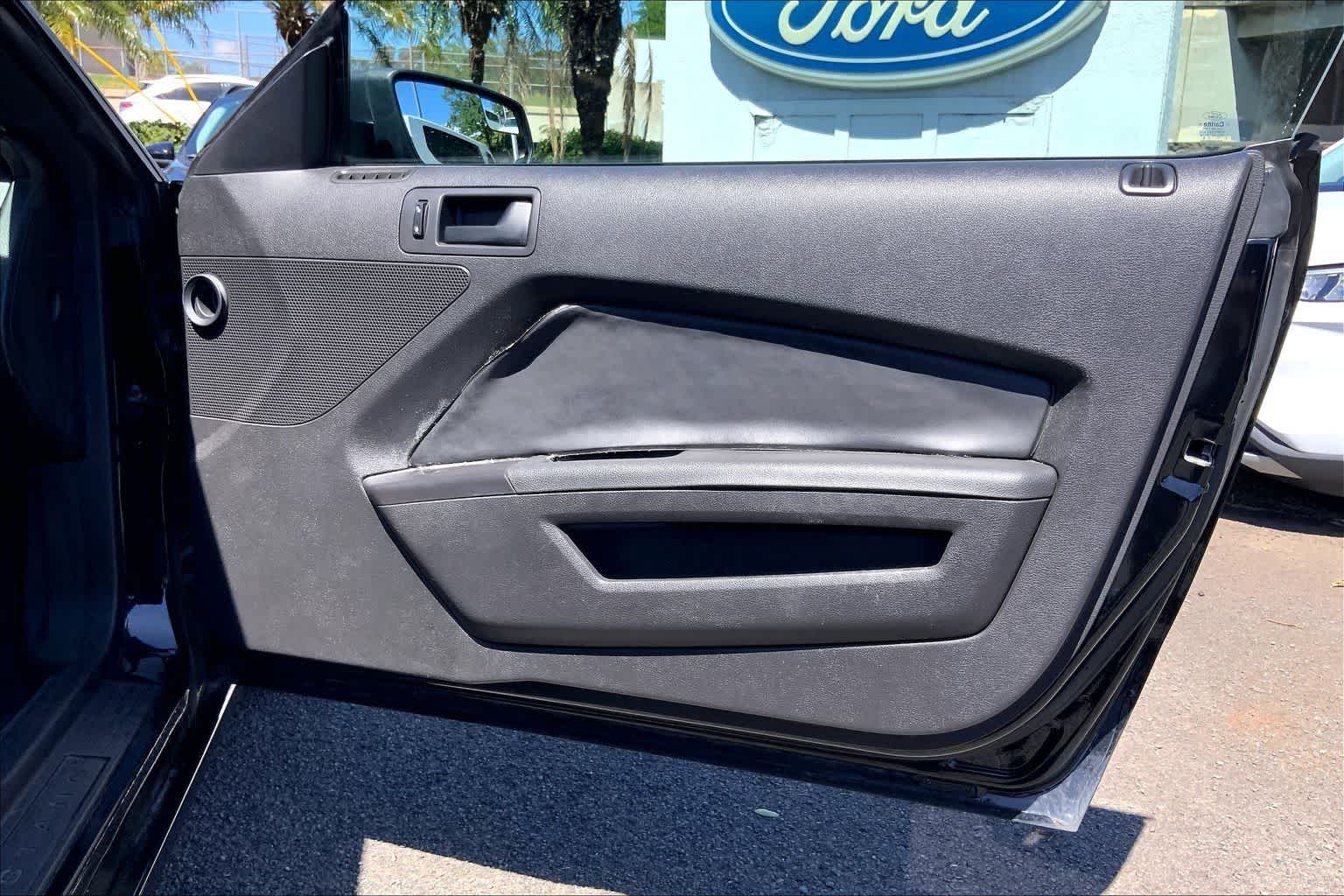 Thumbnail: 2013 Ford Mustang - 27