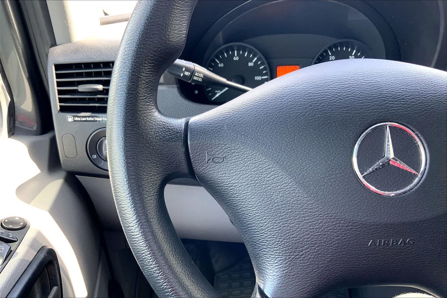 Thumbnail: 2016 Mercedes-Benz Sprinter - 24