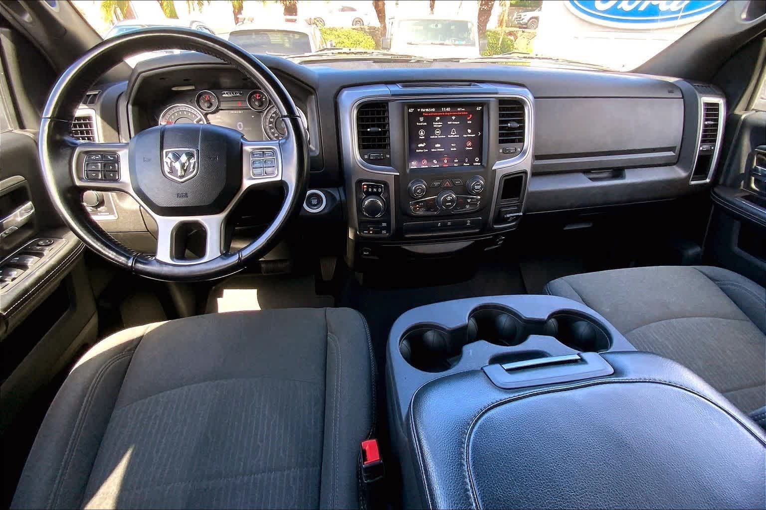 Thumbnail: 2021 RAM 1500 Classic - 10