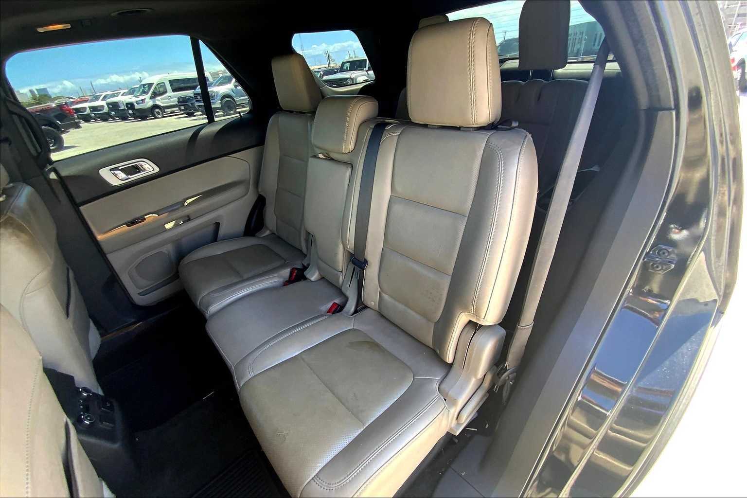 Thumbnail: 2014 Ford Explorer - 29