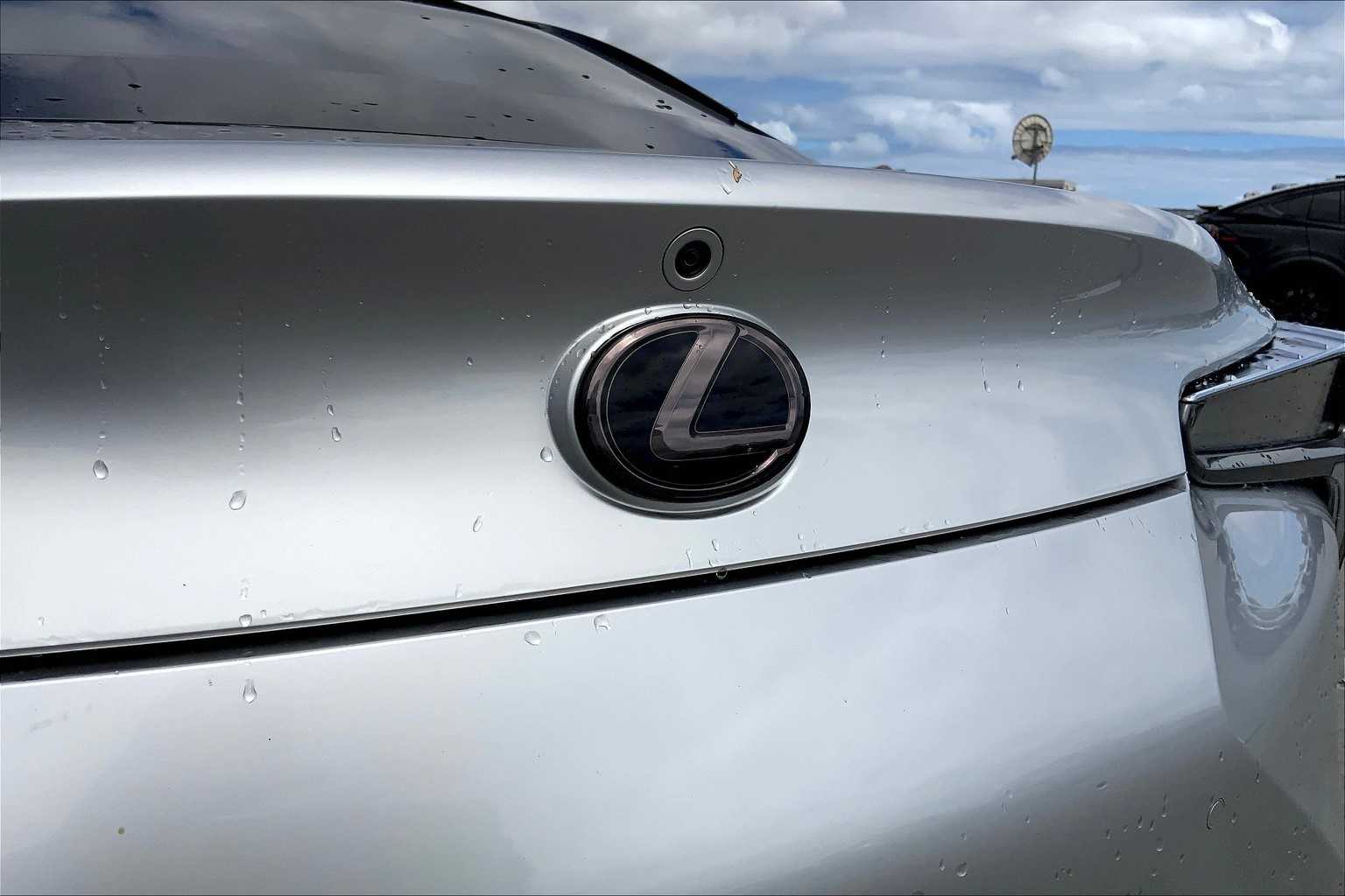 Thumbnail: 2018 Lexus LC - 7