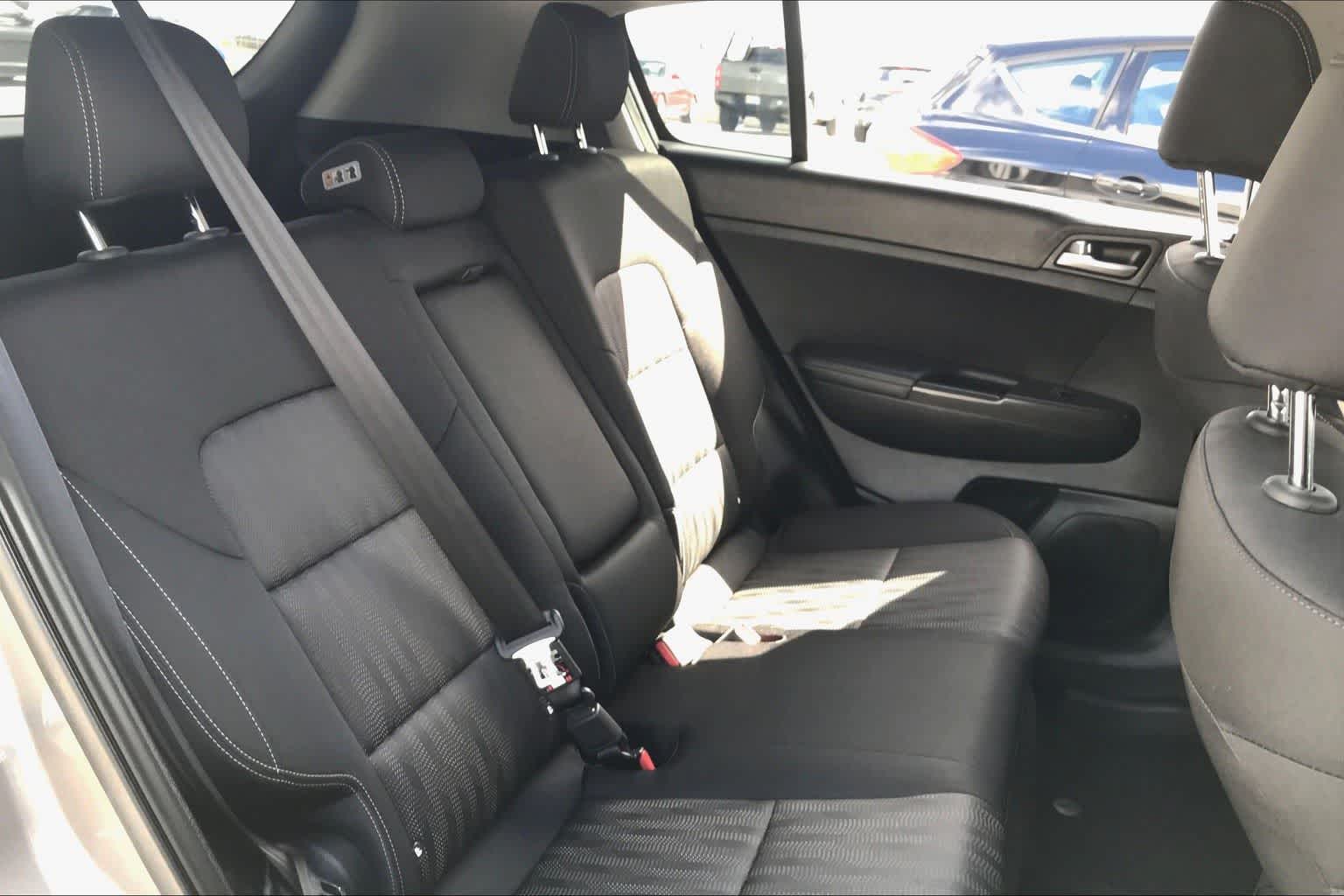 Thumbnail: 2017 Kia Sportage - 27