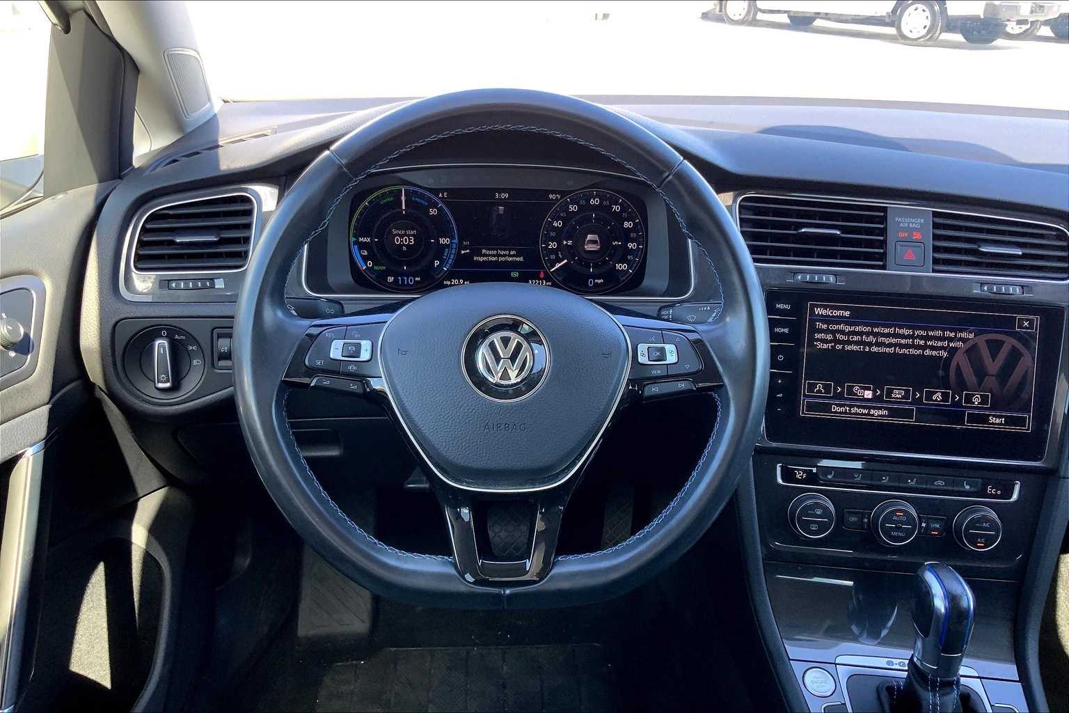 Thumbnail: 2019 Volkswagen e-Golf - 14
