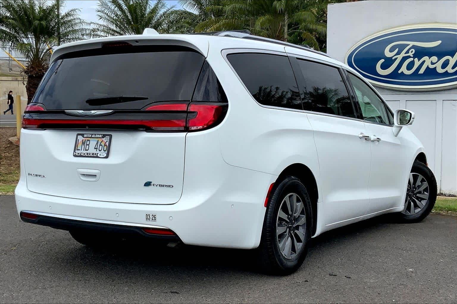 Thumbnail: 2021 Chrysler Pacifica - 22