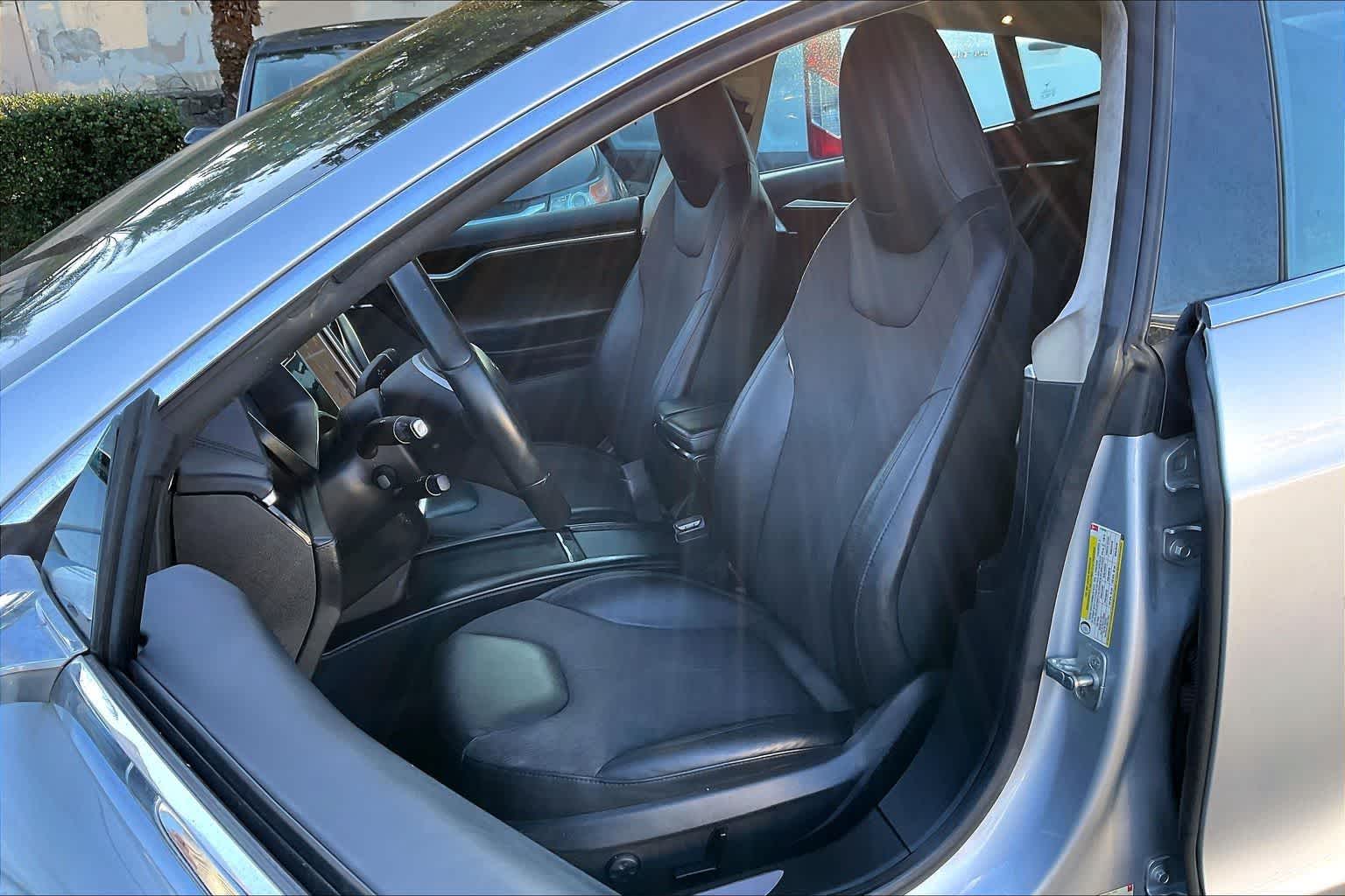 Thumbnail: 2016 Tesla Model S - 11