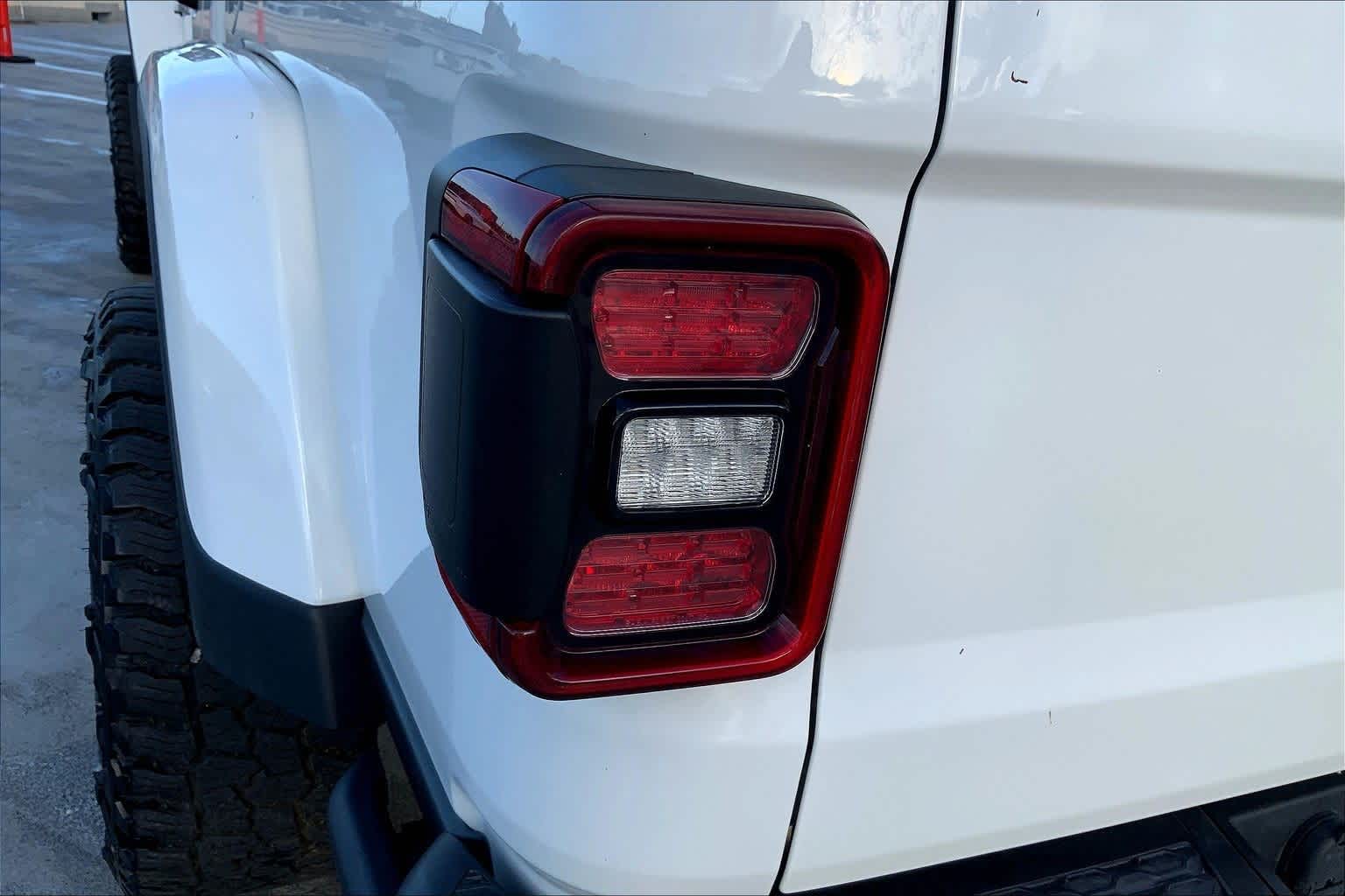 Thumbnail: 2020 Jeep Gladiator - 32