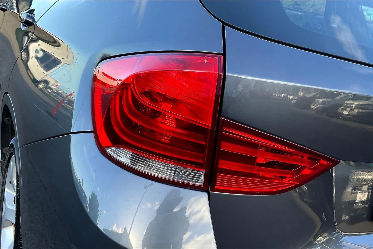 Thumbnail: 2015 BMW X1 - 32