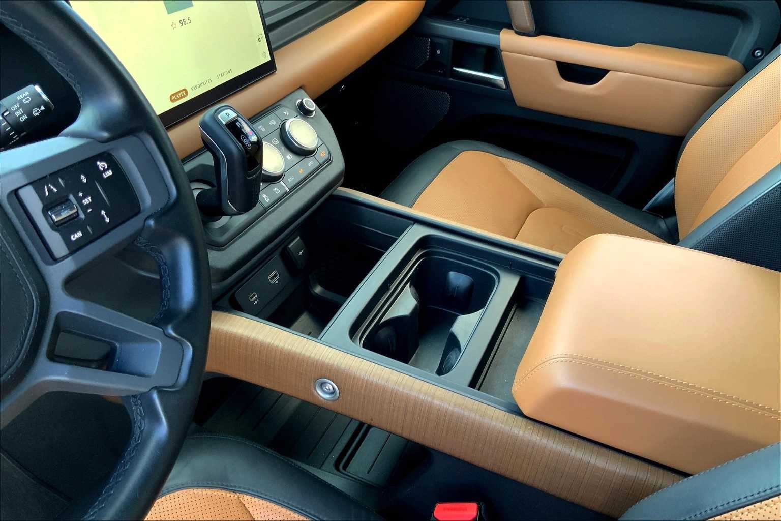Thumbnail: 2023 Land Rover Defender - 16