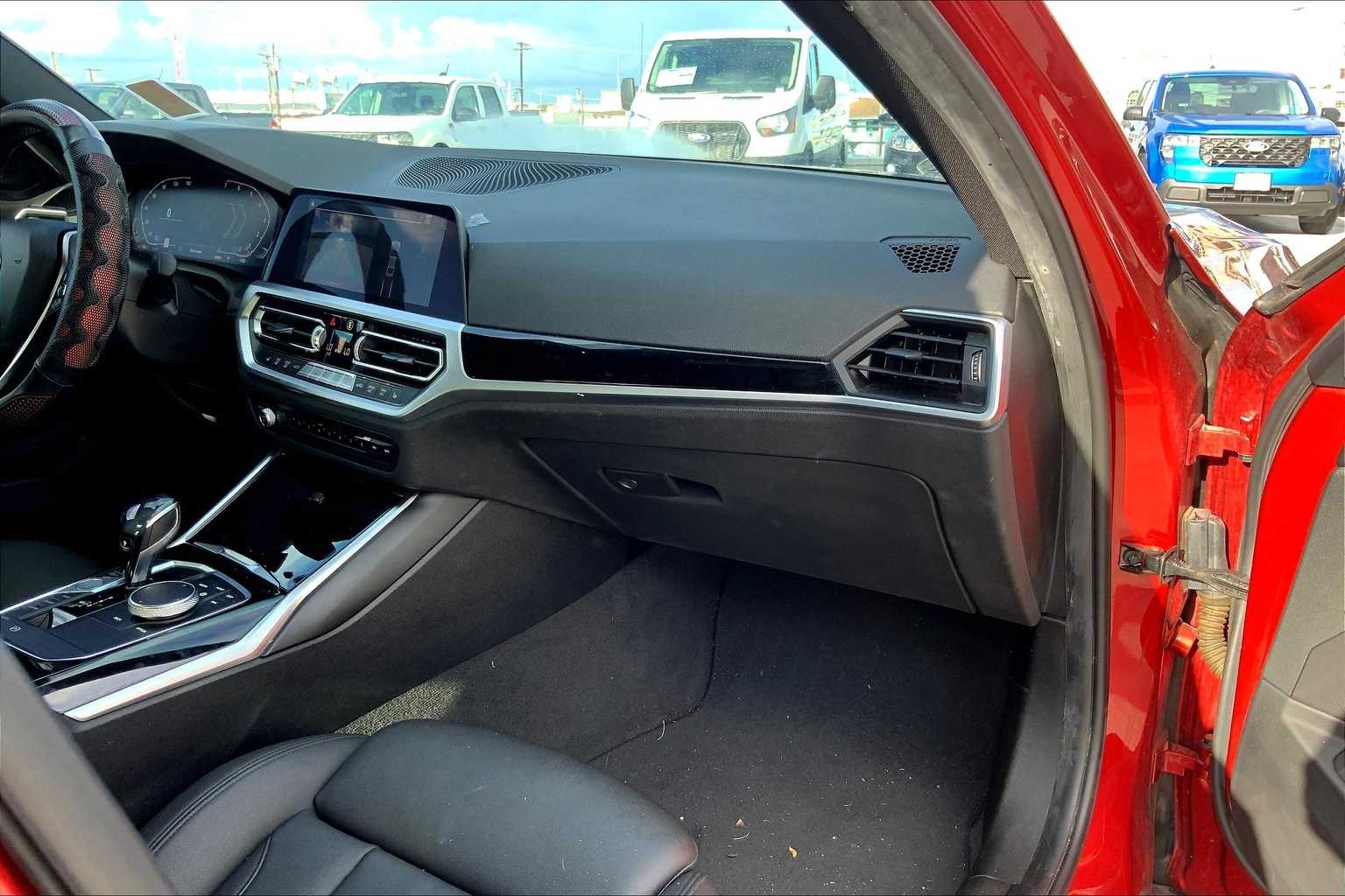 Thumbnail: 2019 BMW 3 Series - 23