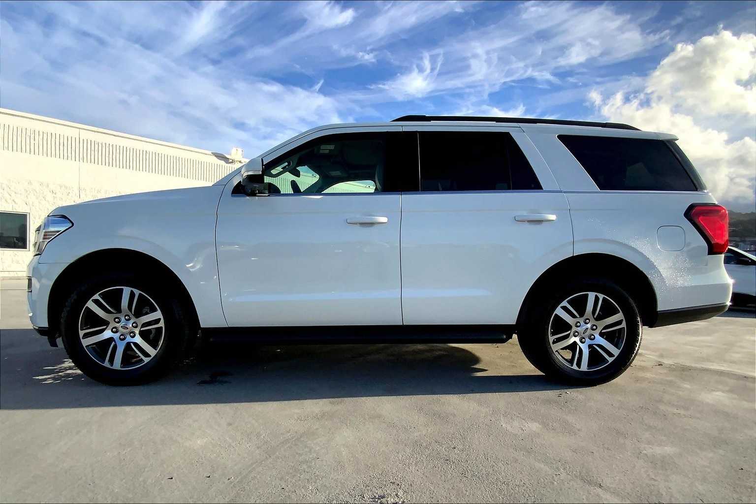 Thumbnail: 2024 Ford Expedition - 3