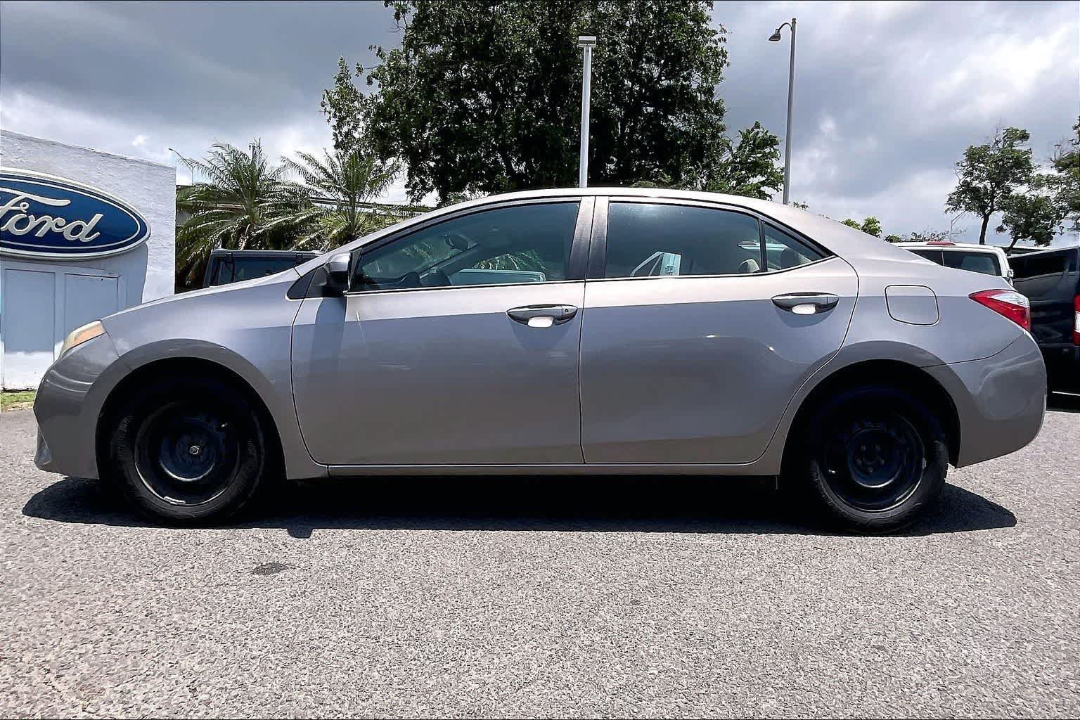 Thumbnail: 2016 Toyota Corolla - 2