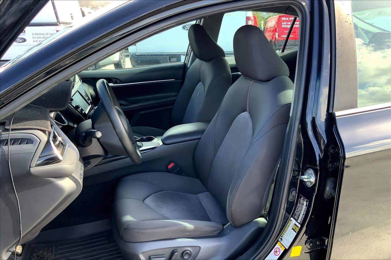 Thumbnail: 2018 Toyota Camry - 11