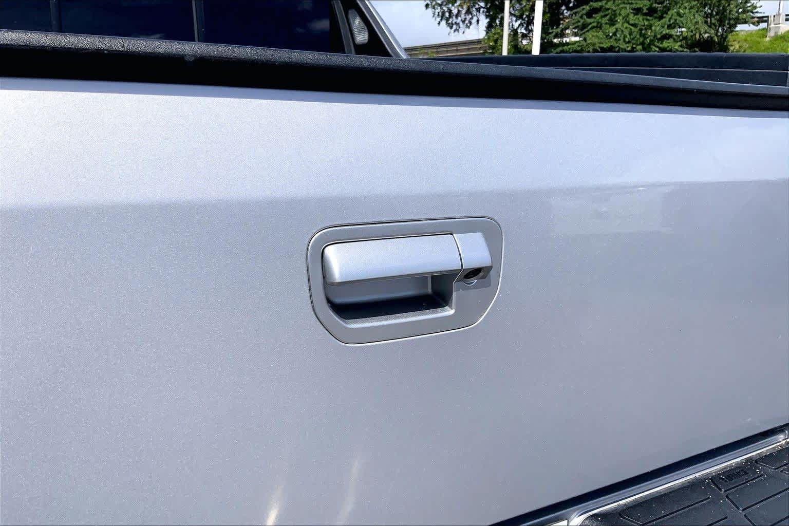 Thumbnail: 2014 Honda Ridgeline - 7