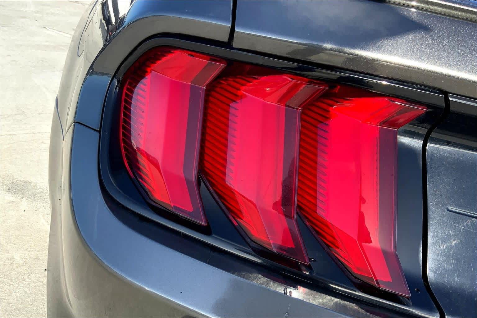 Thumbnail: 2018 Ford Mustang - 31