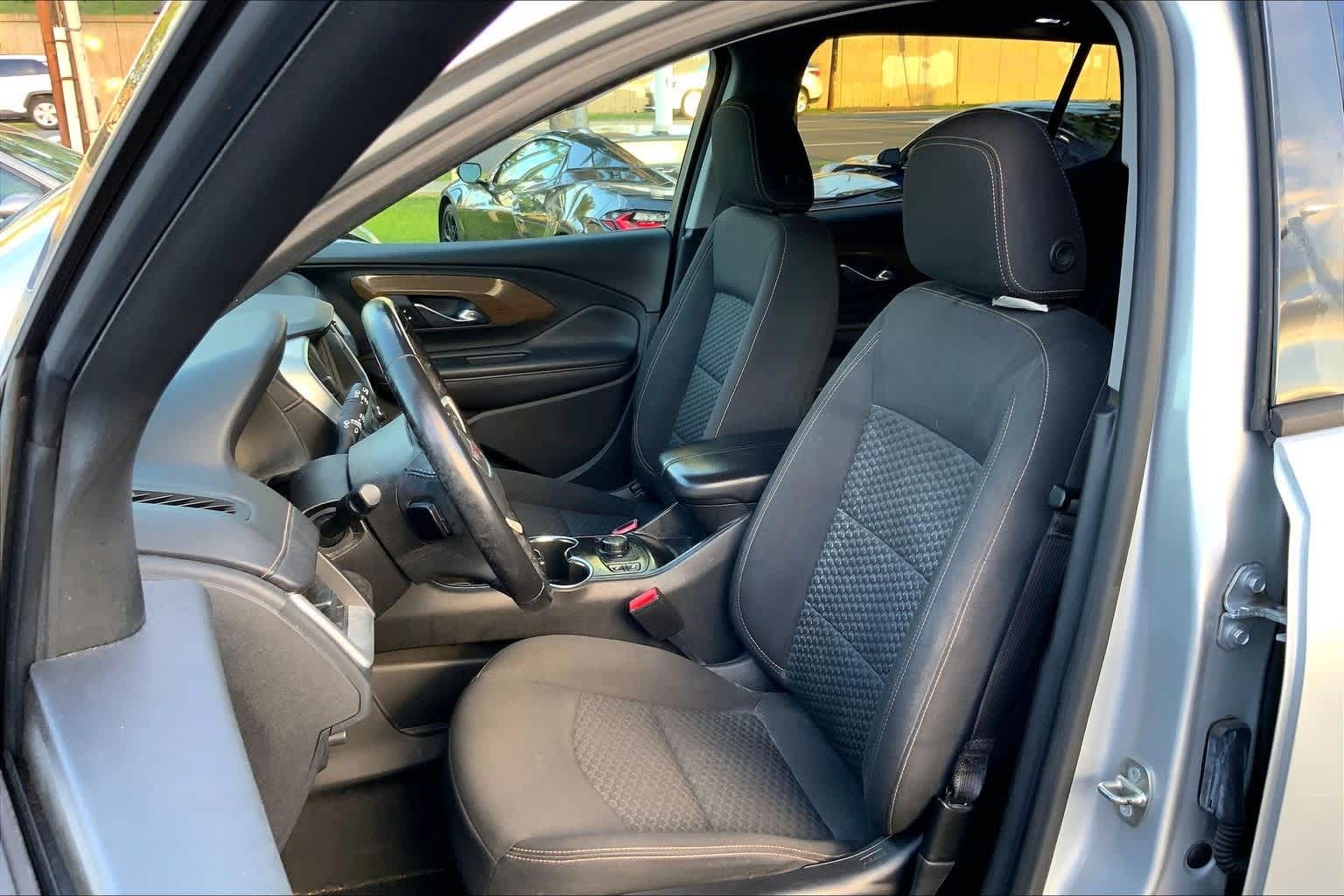 Thumbnail: 2018 GMC Terrain - 11