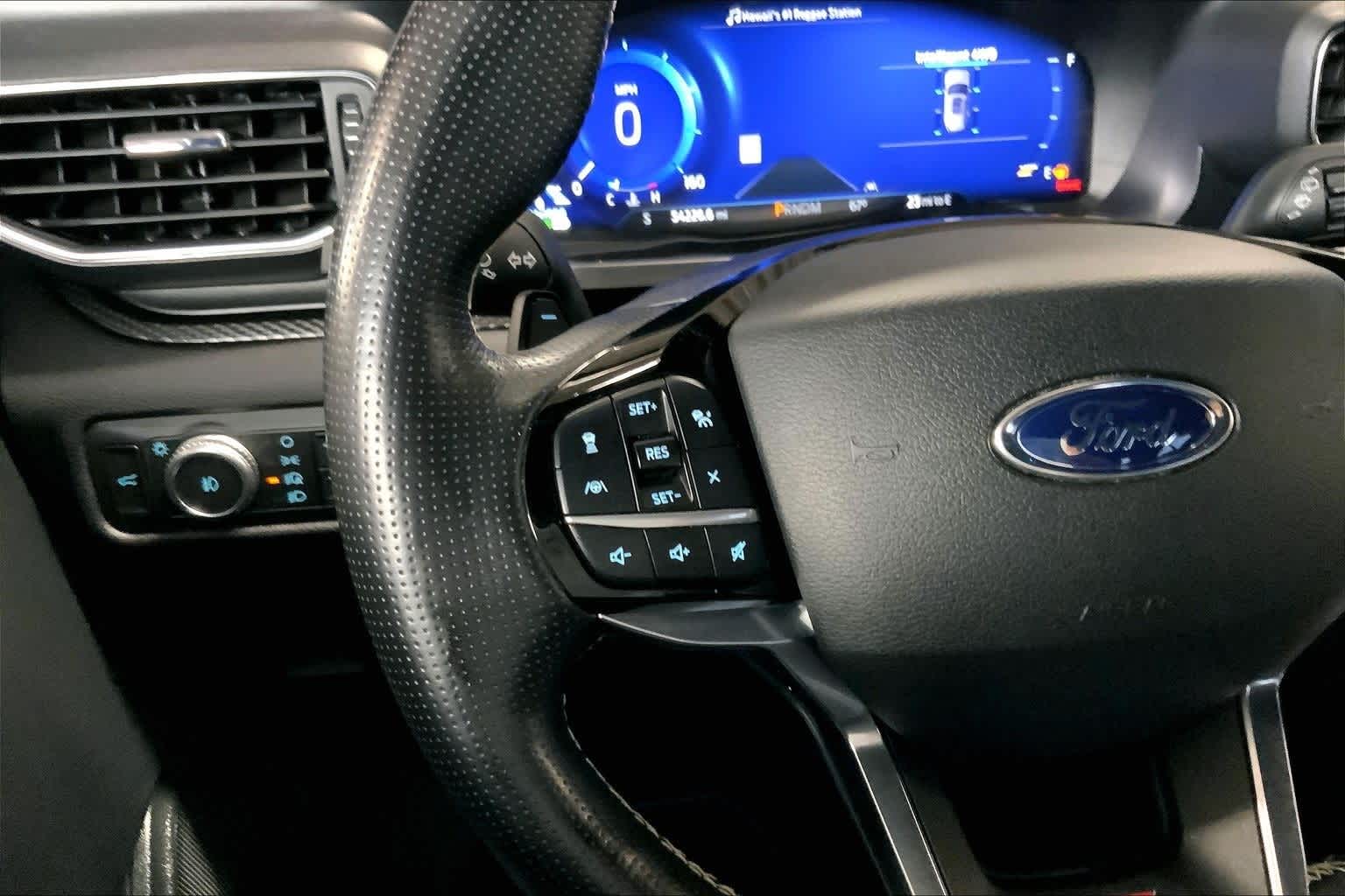 Thumbnail: 2021 Ford Explorer - 24