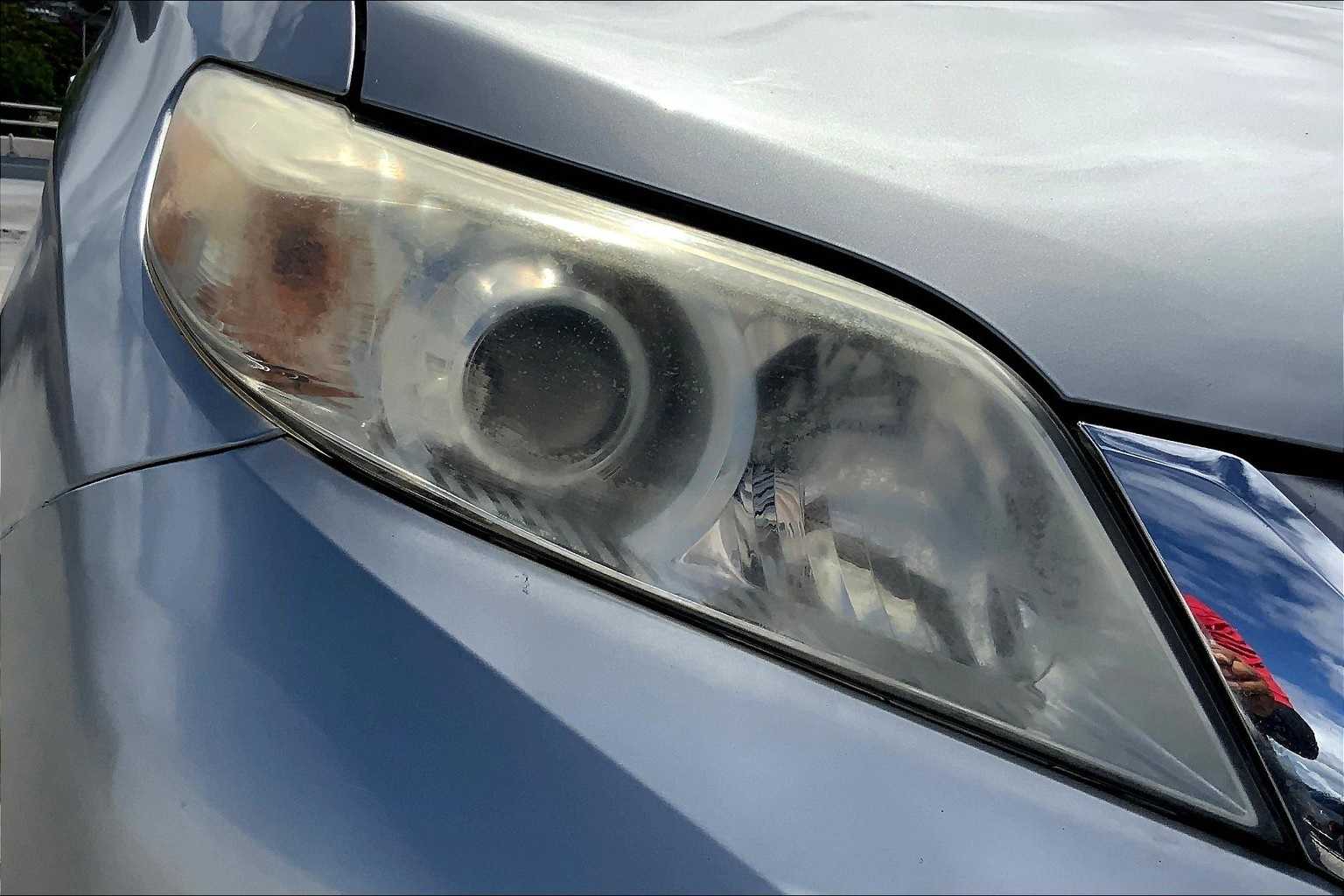Thumbnail: 2016 Toyota Sienna - 31