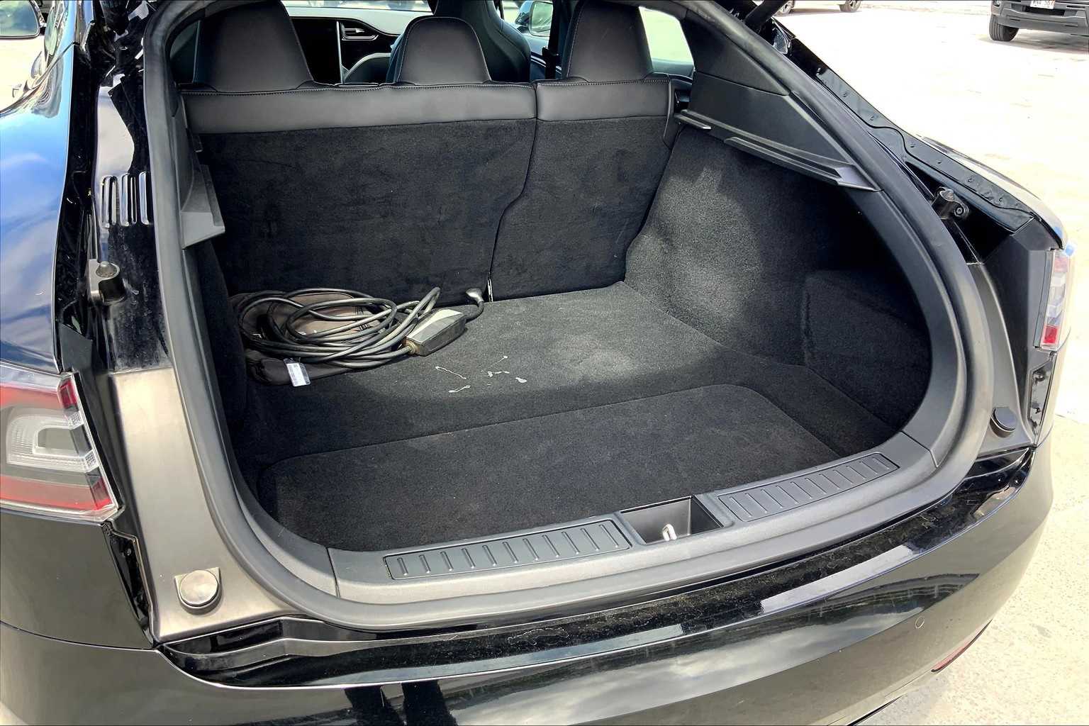 Thumbnail: 2018 Tesla Model S - 18