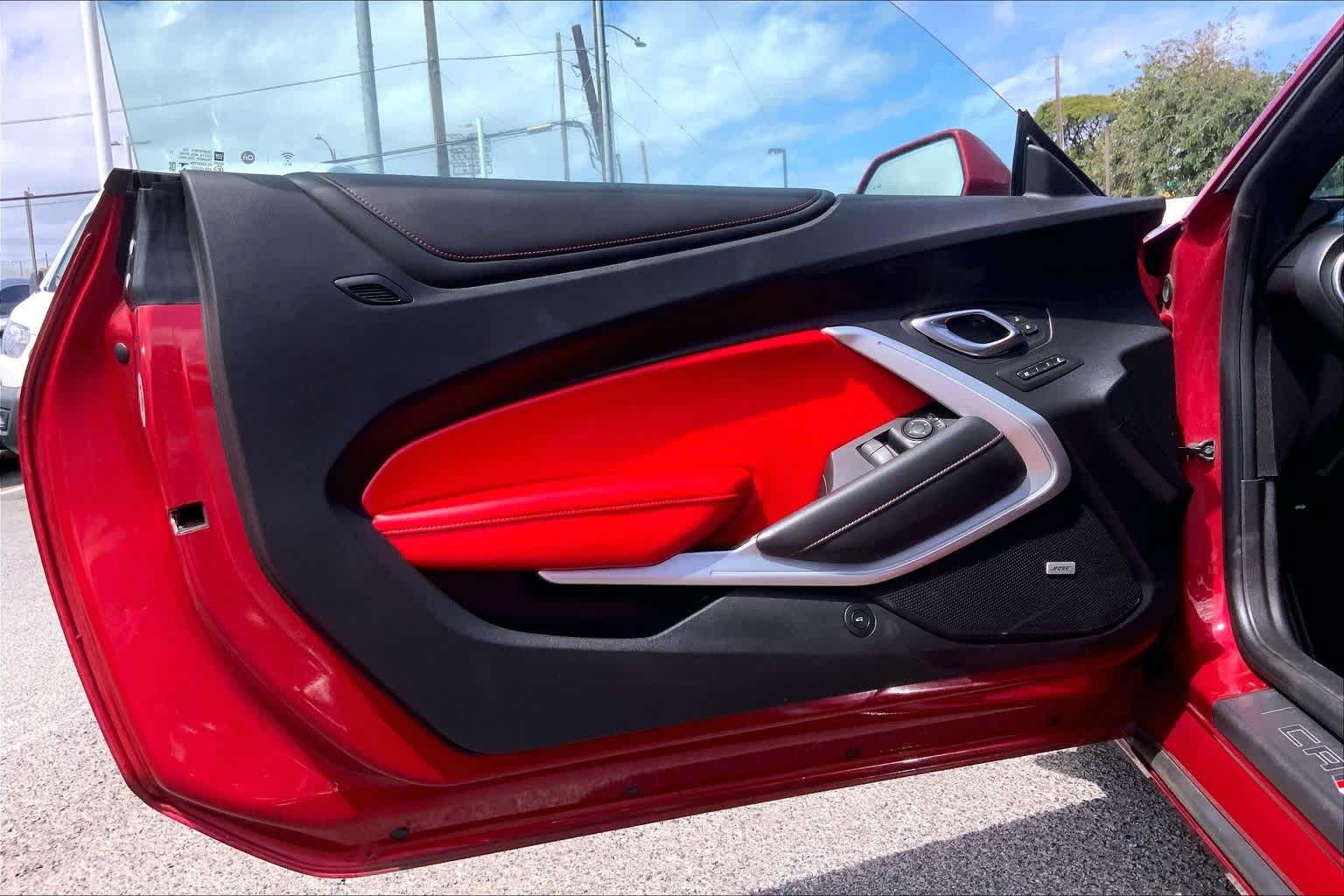 Thumbnail: 2019 Chevrolet Camaro - 26