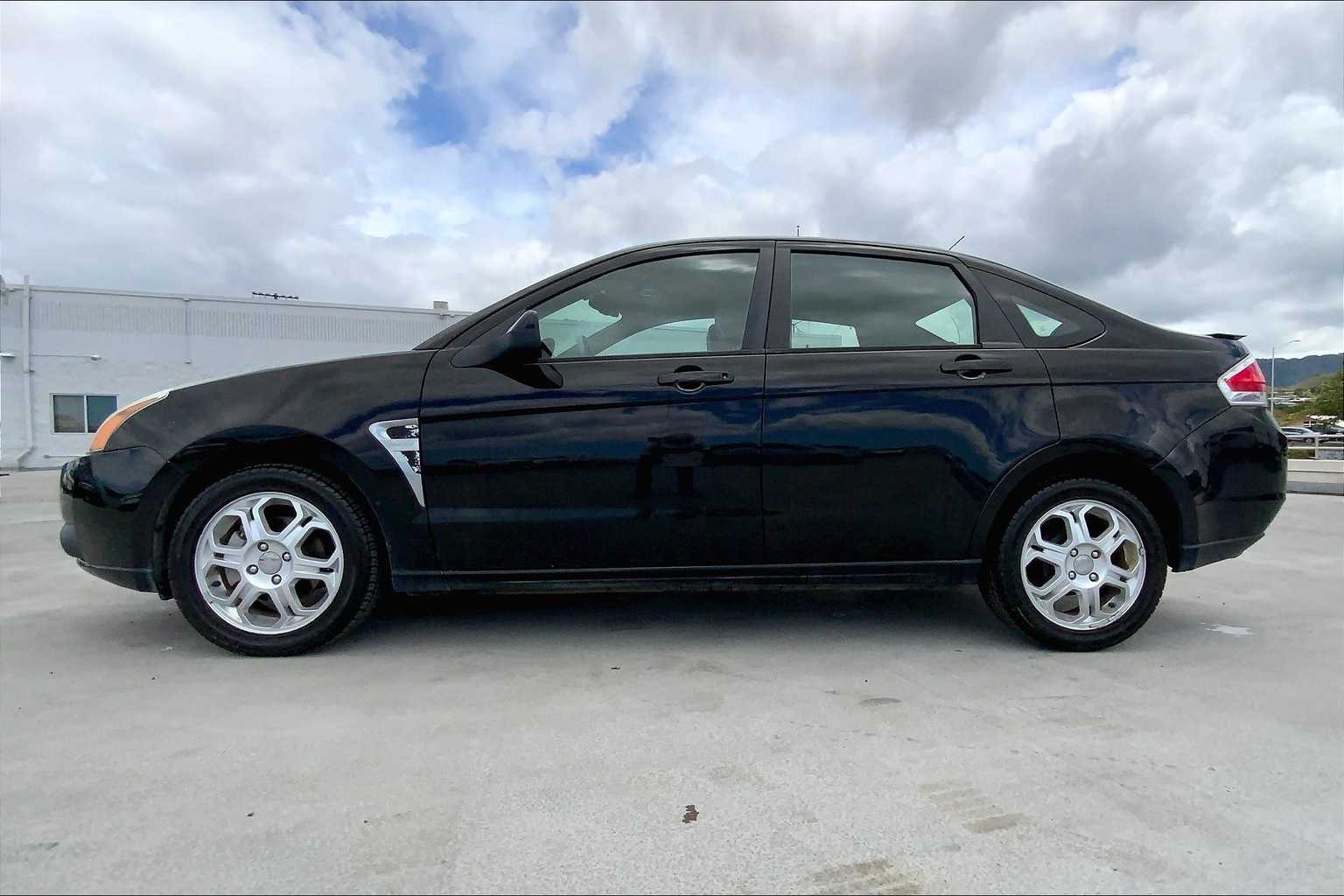 Thumbnail: 2008 Ford Focus - 3