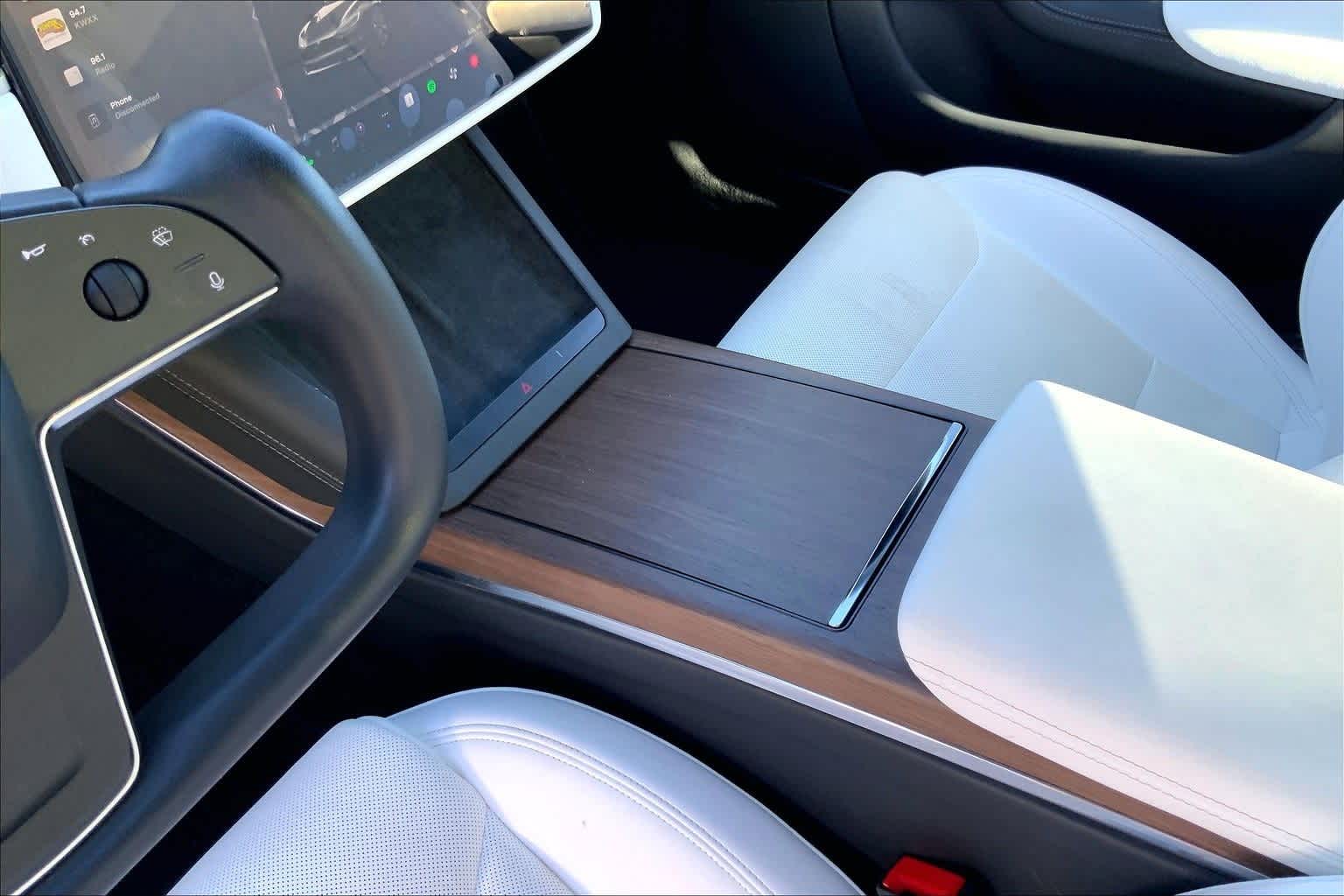 Thumbnail: 2022 Tesla Model S - 16