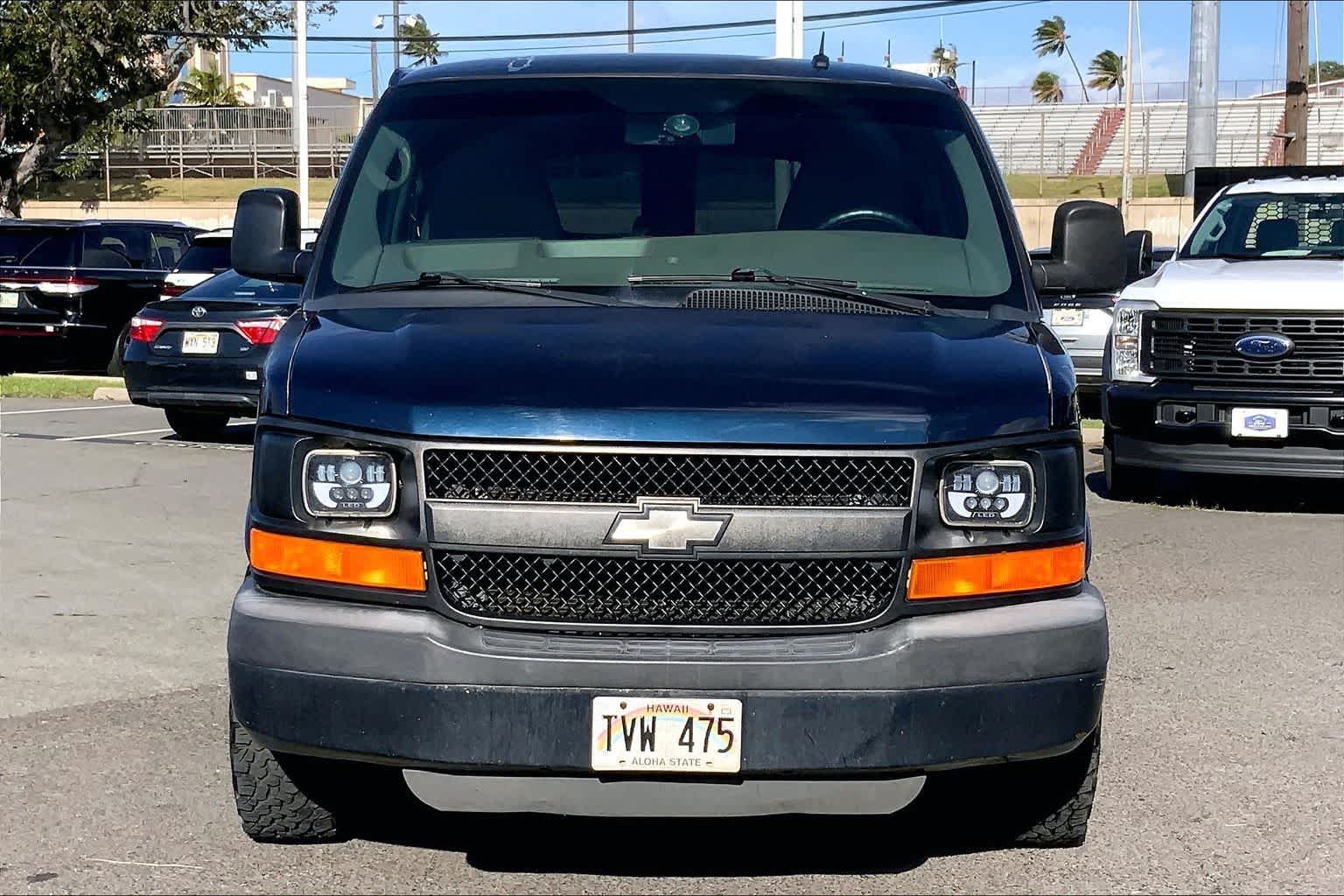 Thumbnail: 2011 Chevrolet Express - 6