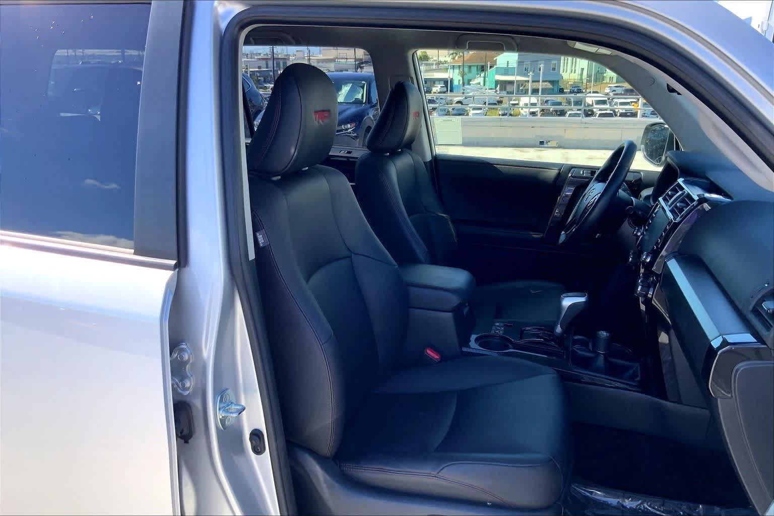 Thumbnail: 2023 Toyota 4Runner - 13