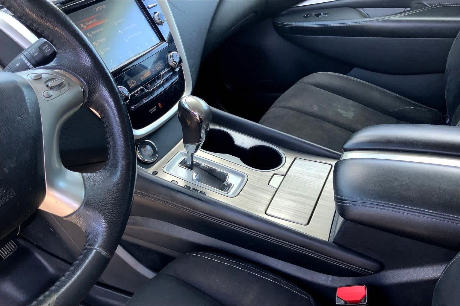 Thumbnail: 2016 Nissan Murano - 16