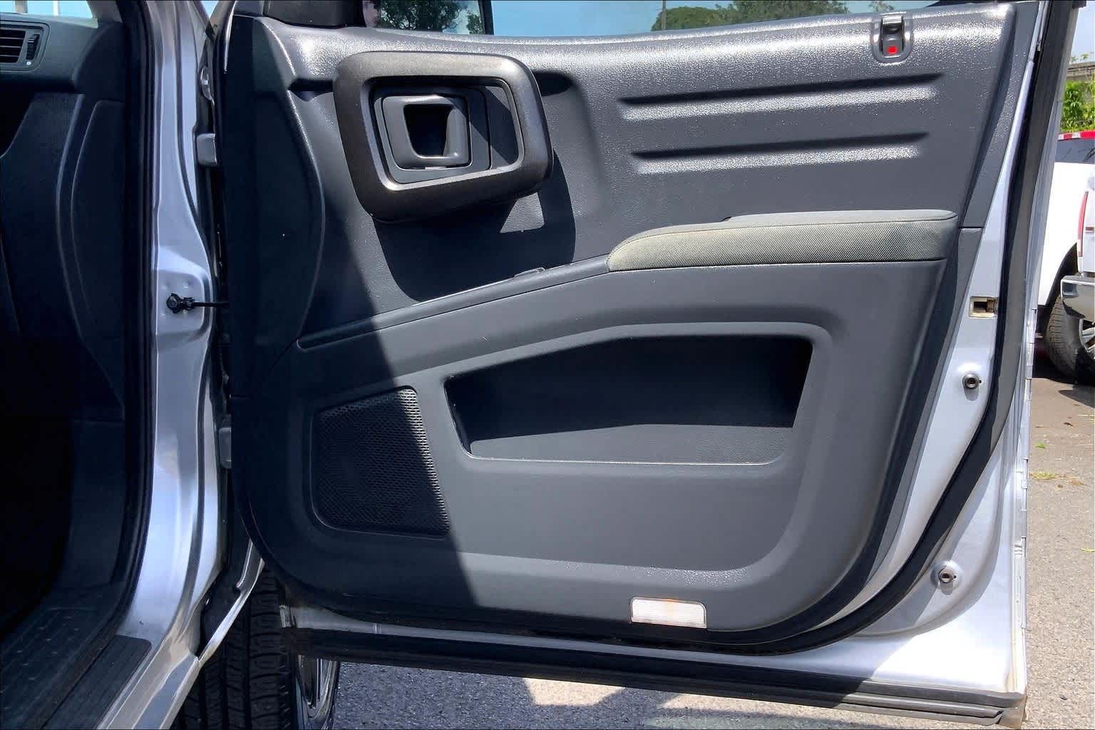 Thumbnail: 2014 Honda Ridgeline - 28