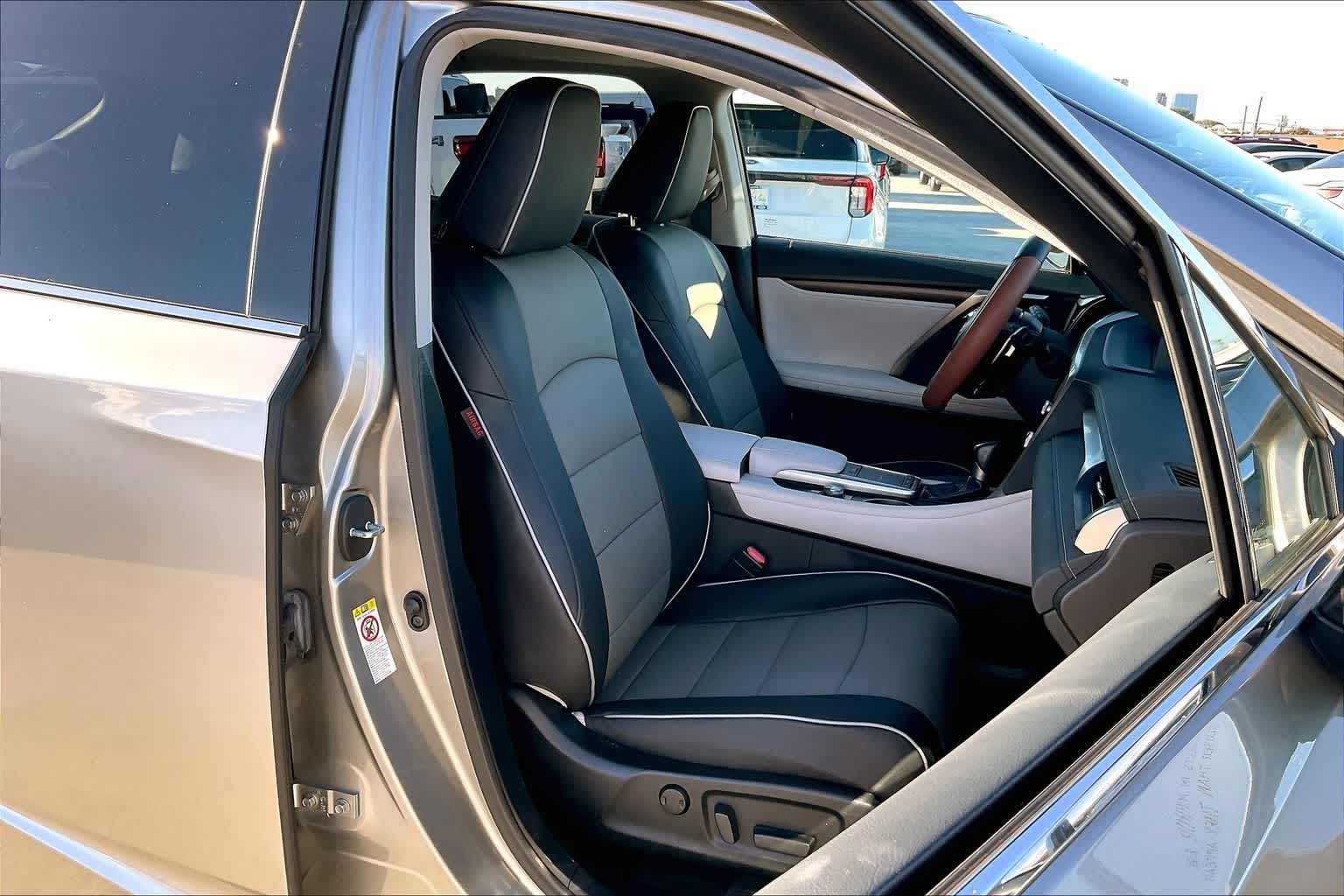 Thumbnail: 2020 Lexus RX - 13