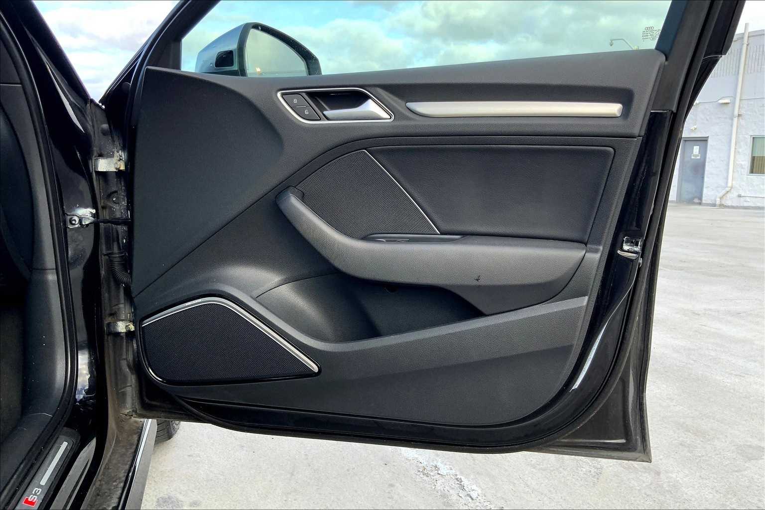 Thumbnail: 2015 Audi S3 - 28