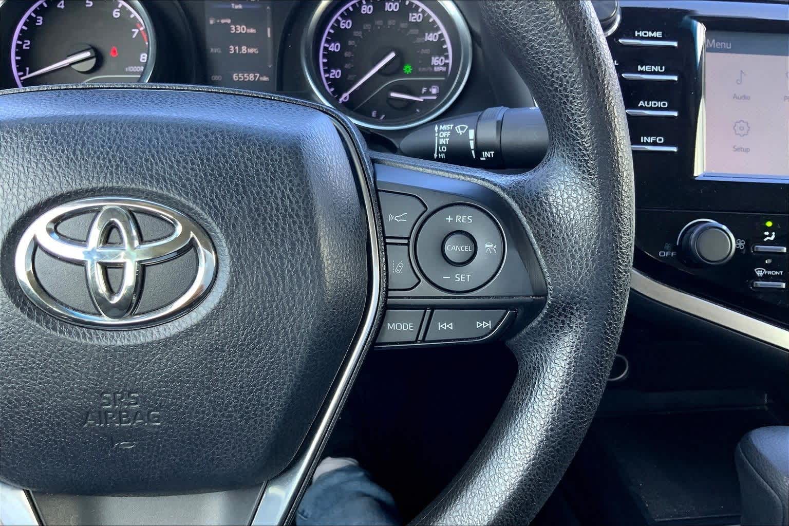 Thumbnail: 2018 Toyota Camry - 25