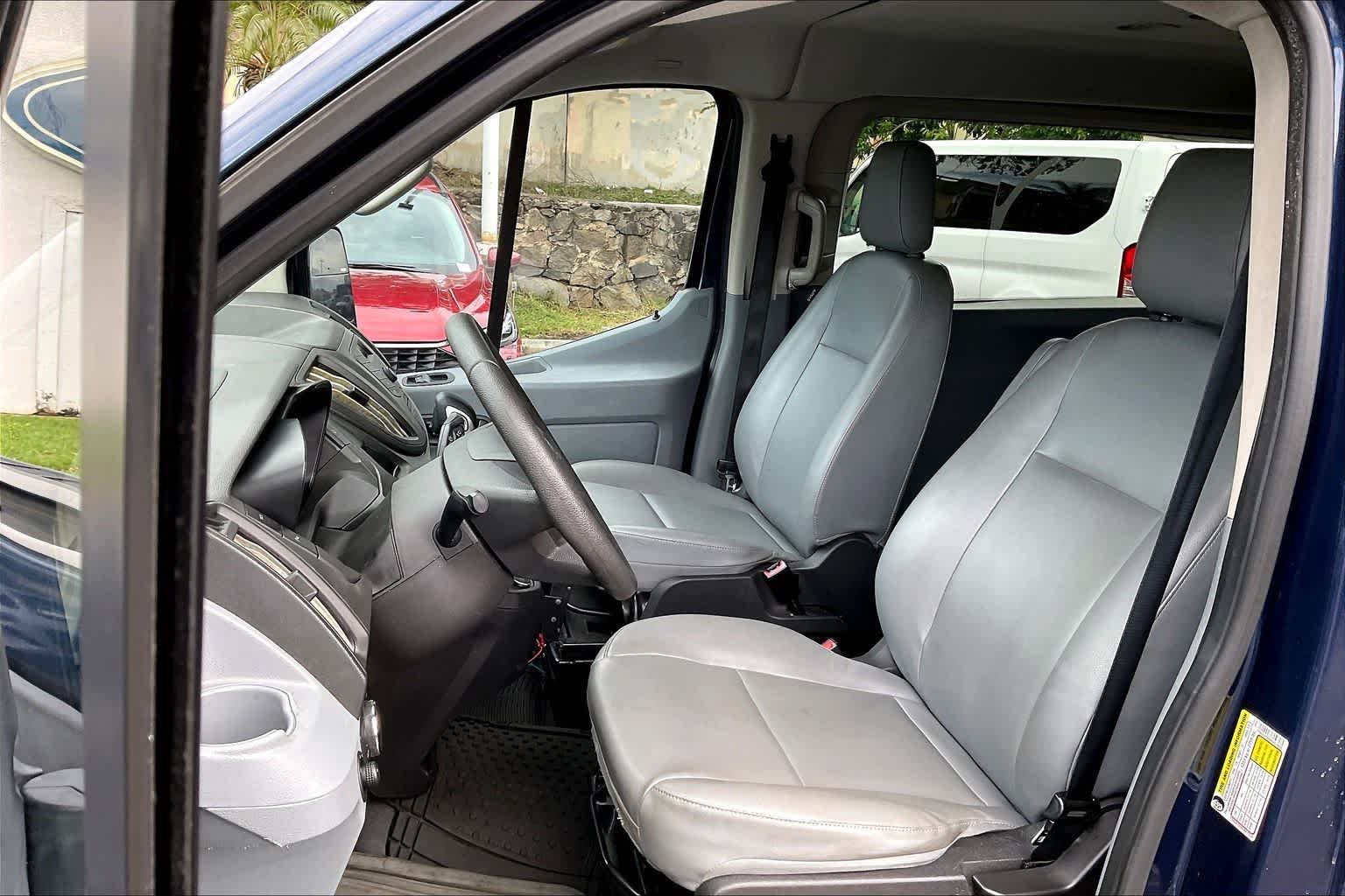 Thumbnail: 2017 Ford Transit Series - 11