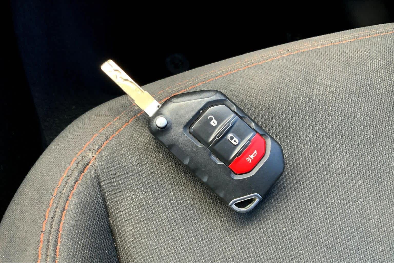 Thumbnail: 2021 Jeep Gladiator - 19