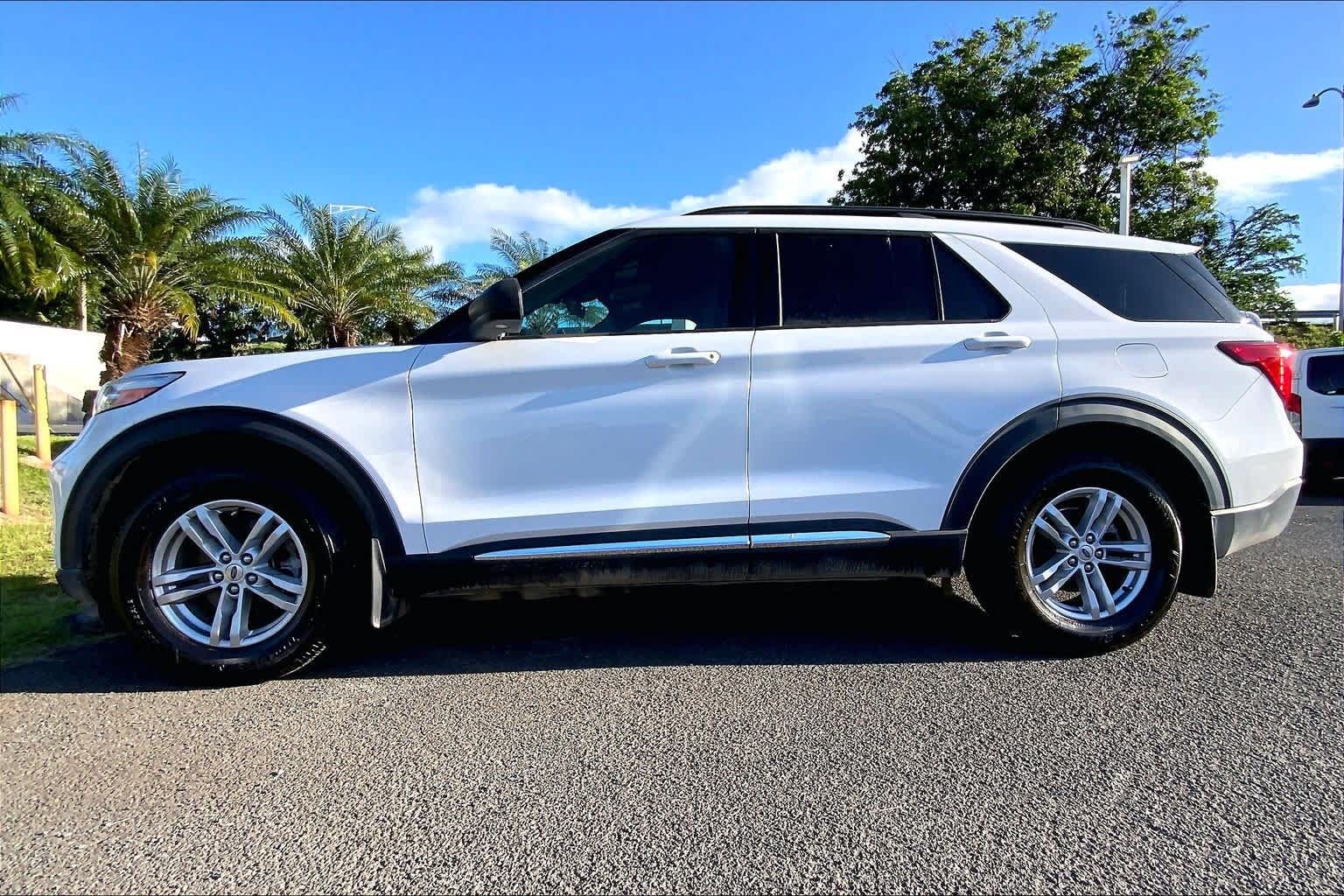 Thumbnail: 2020 Ford Explorer - 3
