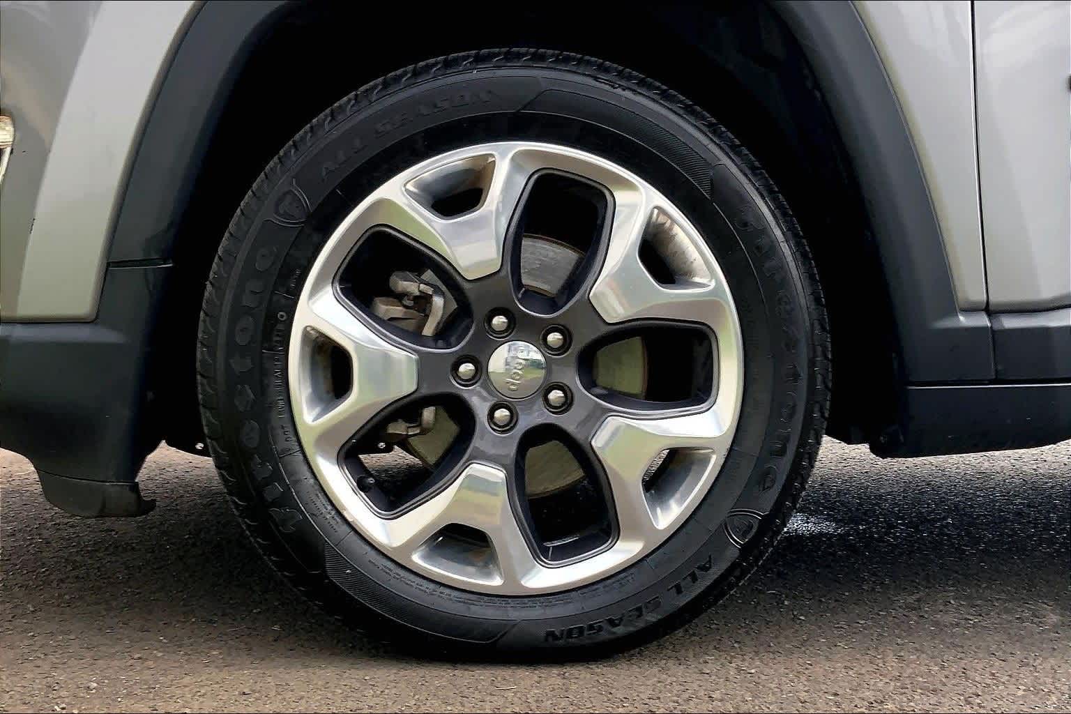 Thumbnail: 2020 Jeep Compass - 8