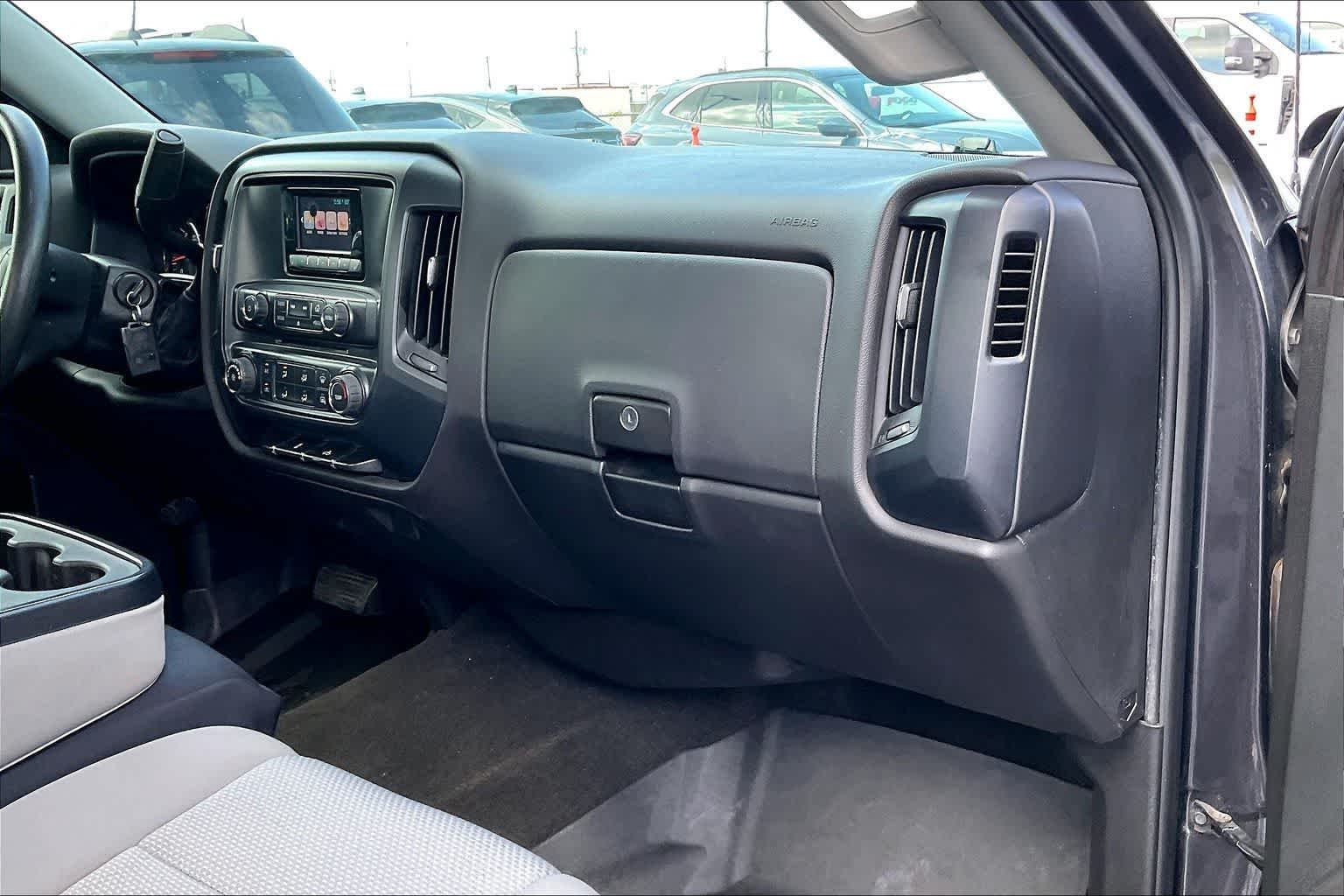 Thumbnail: 2015 Chevrolet Silverado 1500 - 23