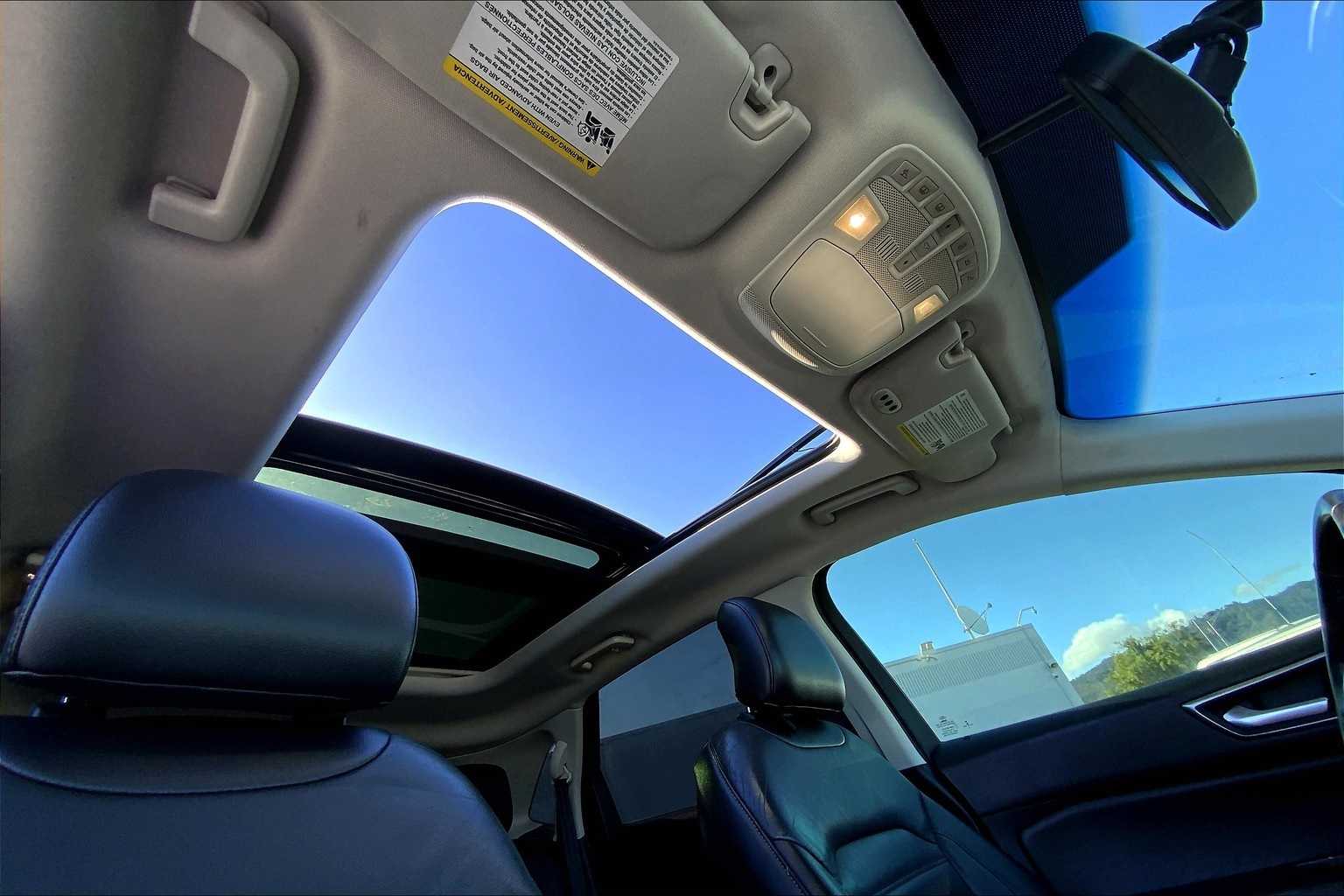 Thumbnail: 2015 Ford Edge - 30