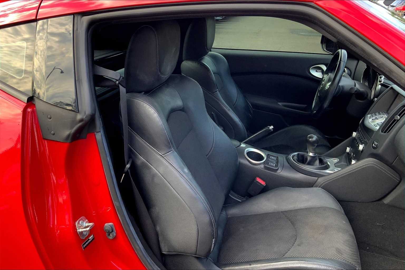 Thumbnail: 2014 Nissan Z - 12