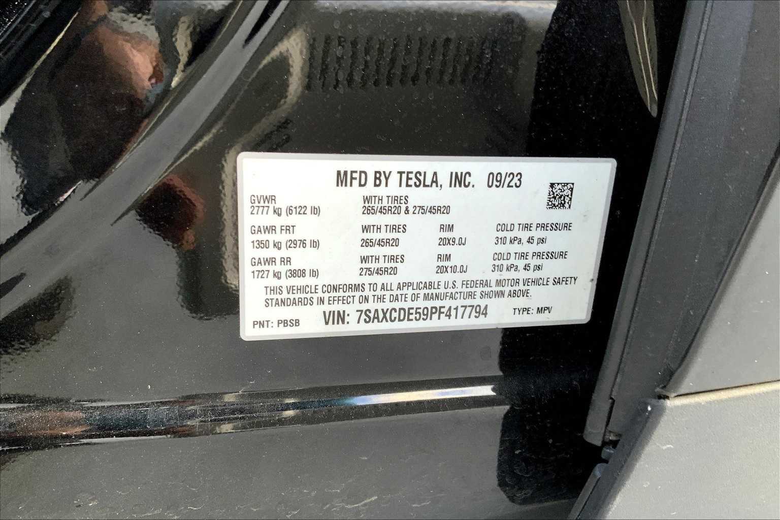 Thumbnail: 2023 Tesla Model X - 20