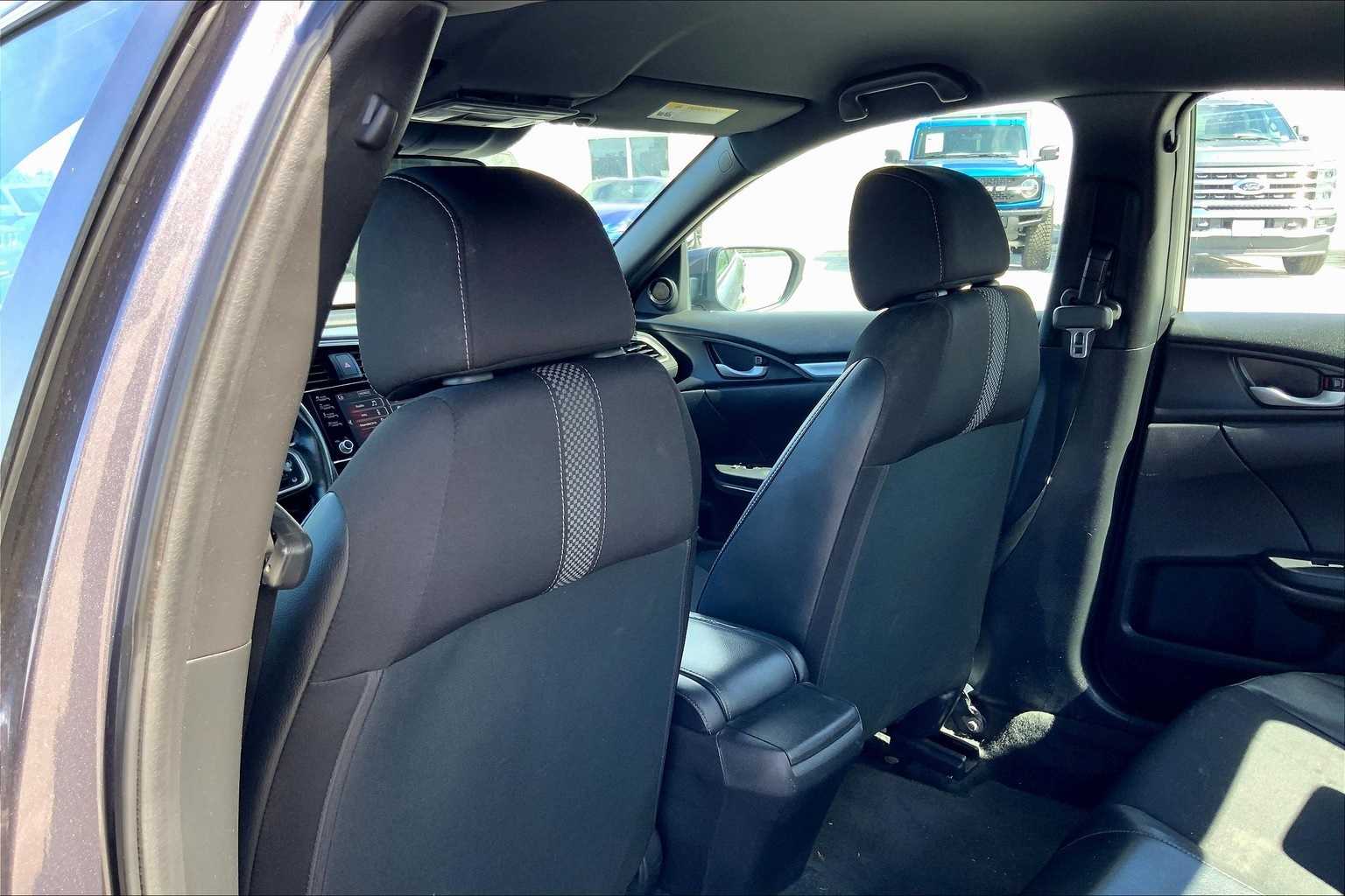 Thumbnail: 2019 Honda Civic - 12