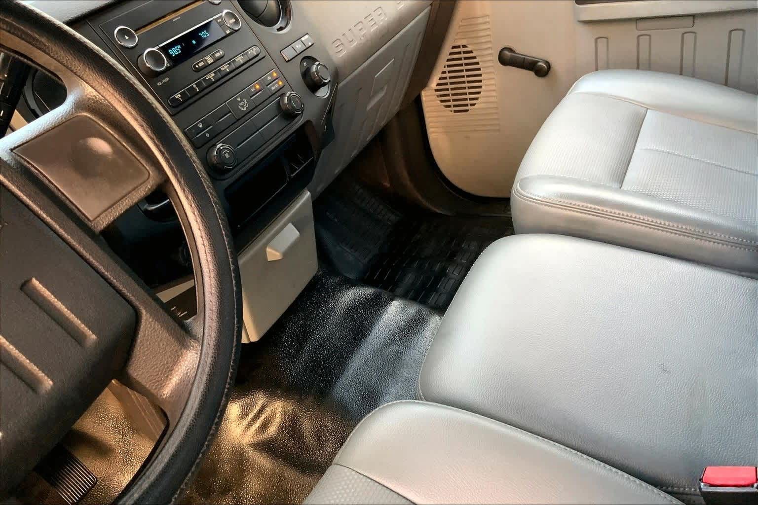 Thumbnail: 2015 Ford F-350 - 16