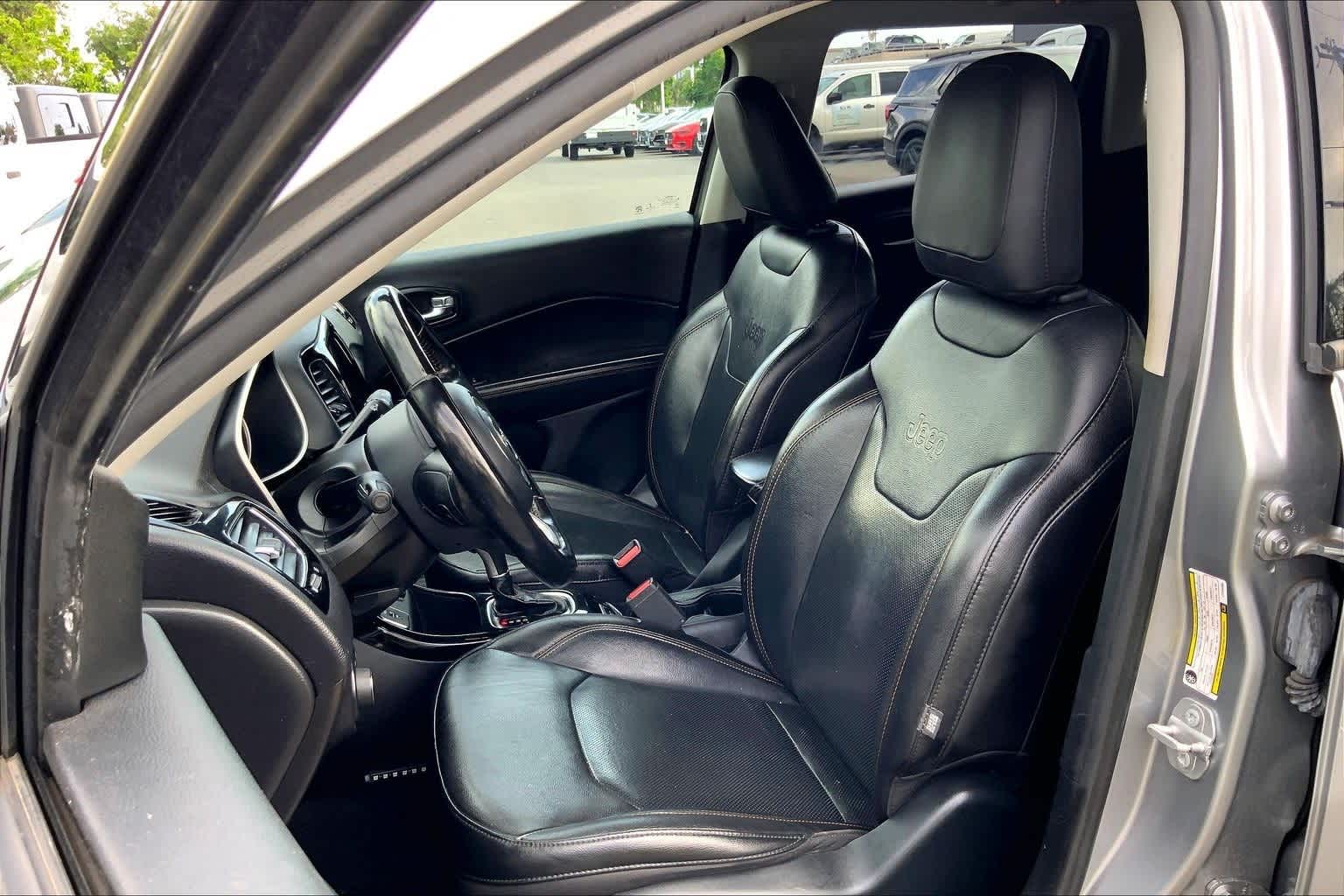 Thumbnail: 2020 Jeep Compass - 11