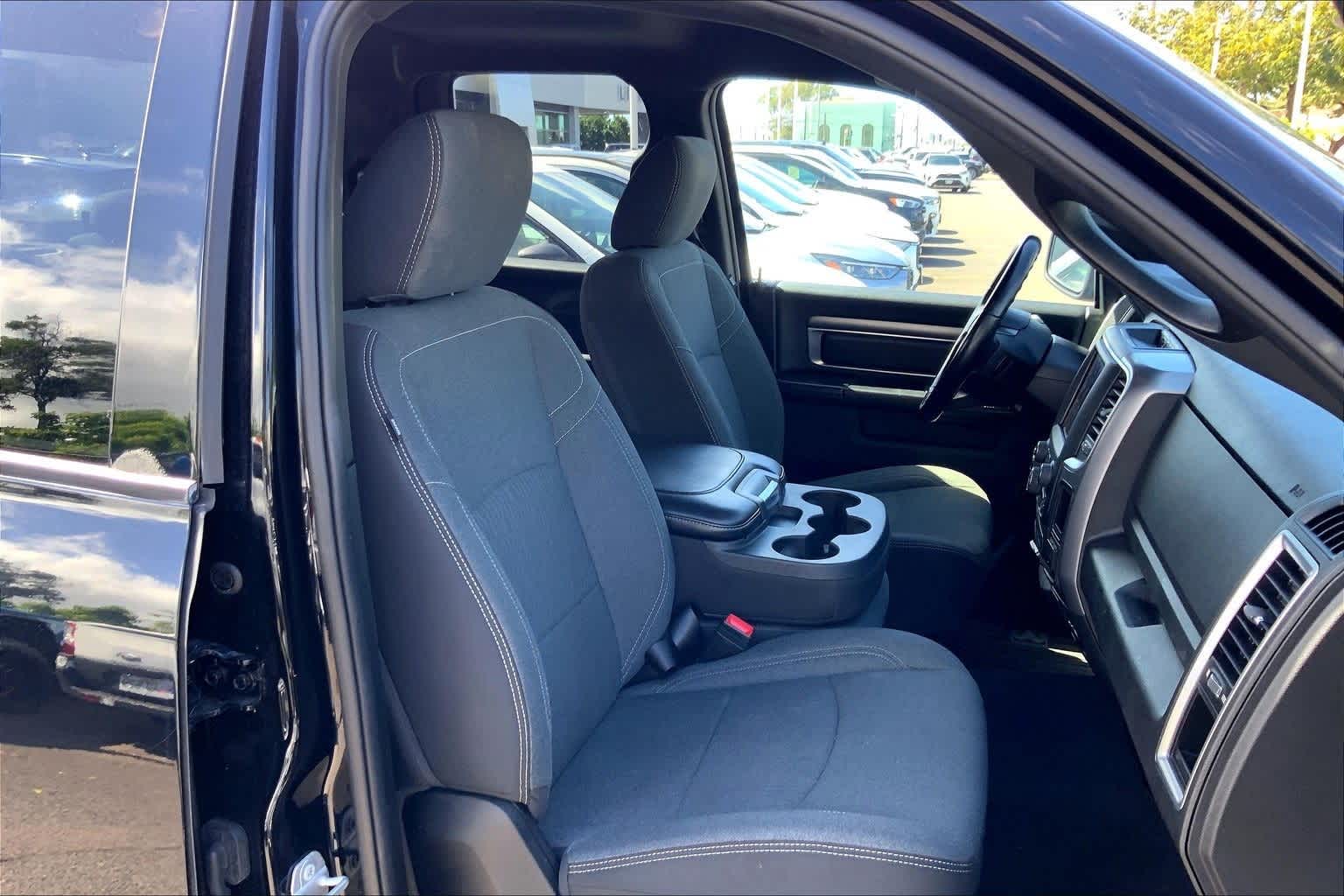 Thumbnail: 2021 RAM 1500 Classic - 13