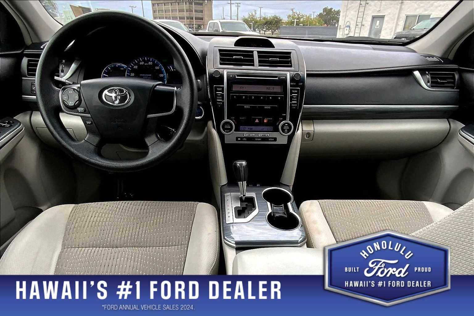 2012 Toyota Camry LE 10